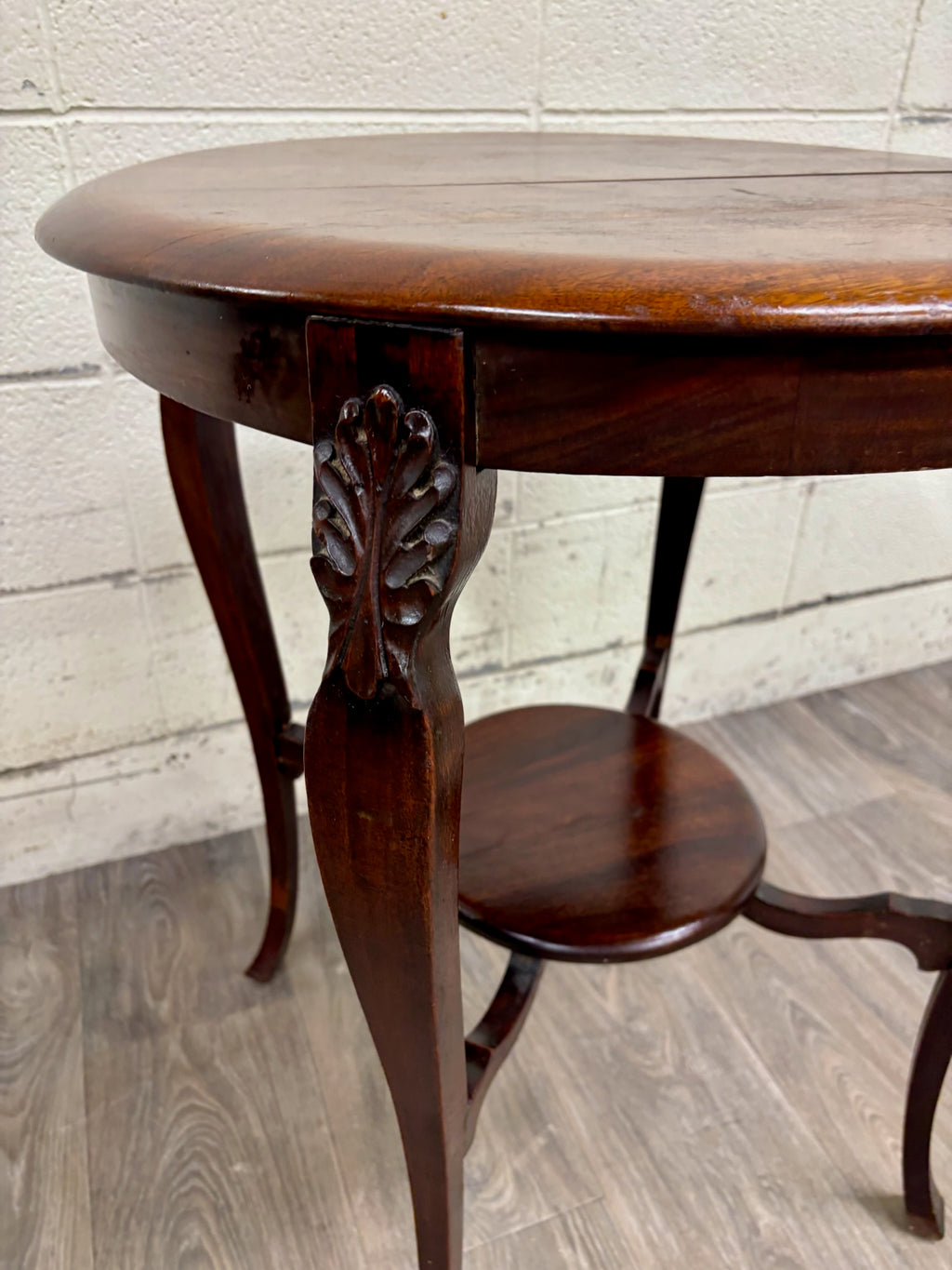 Antique Victorian Walnut Round Parlor Table Lamp Table