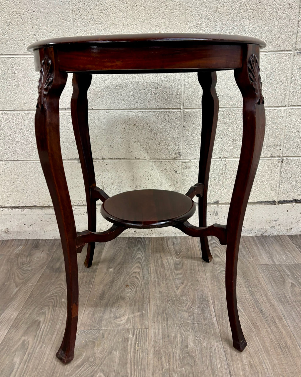 Antique Victorian Walnut Round Parlor Table Lamp Table