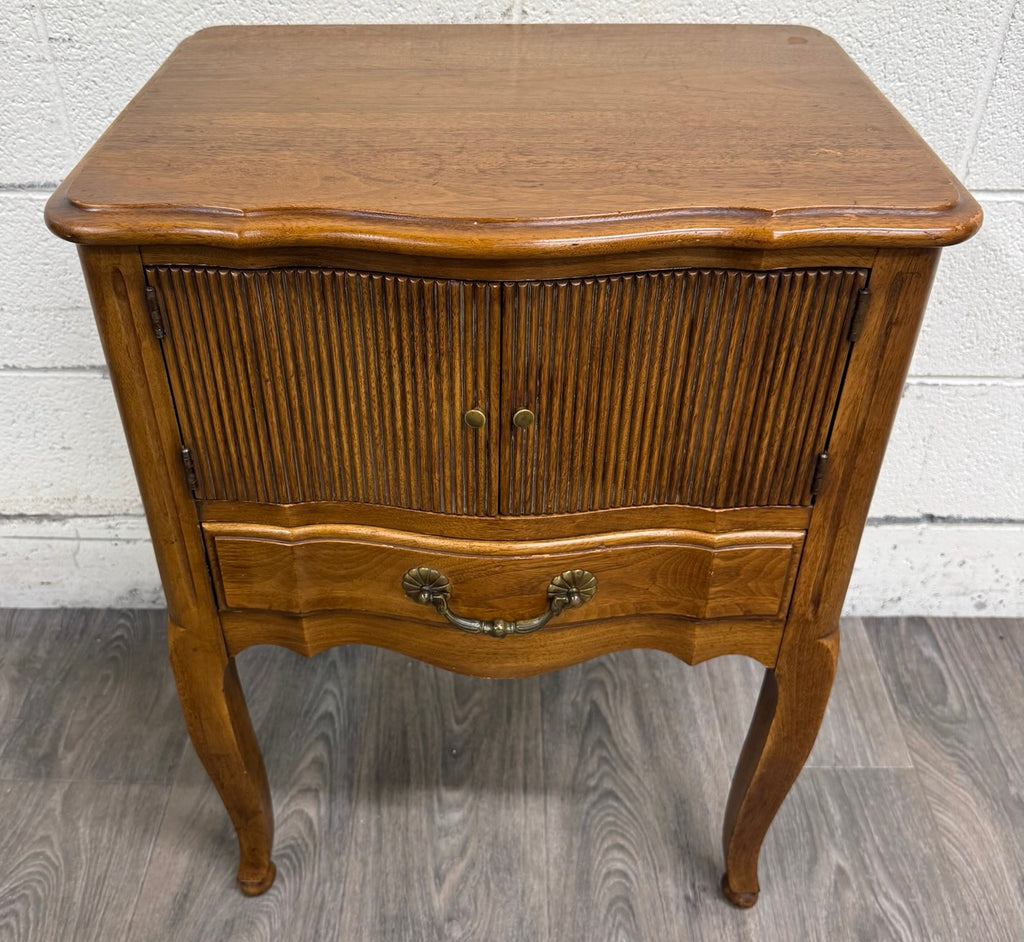 Vintage Davis Cabinet Company French Country Oak Nightstand Side Table