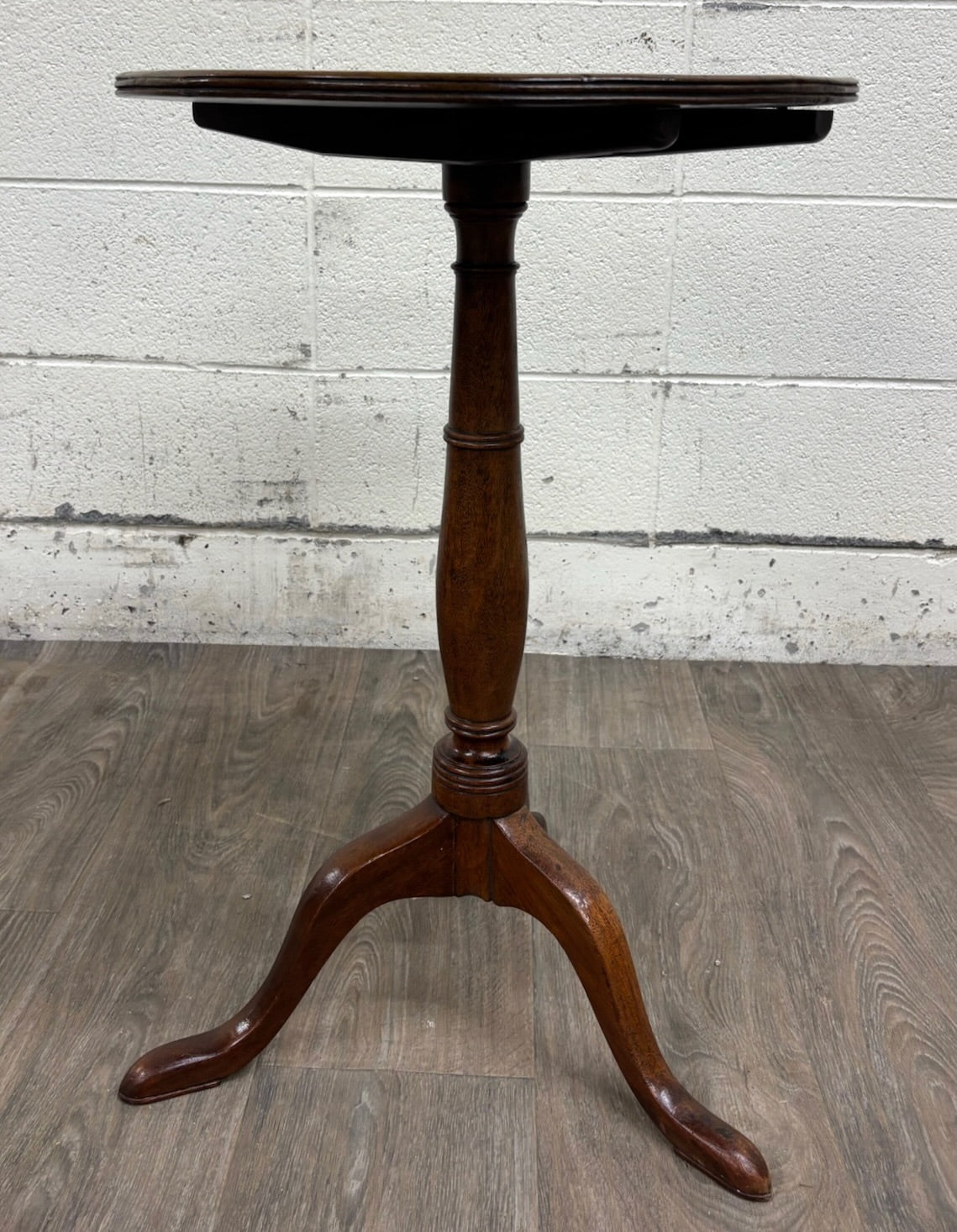 Antique 19th Century Mahogany Tilt Top Tea Occasional Pedestal Tripod Table