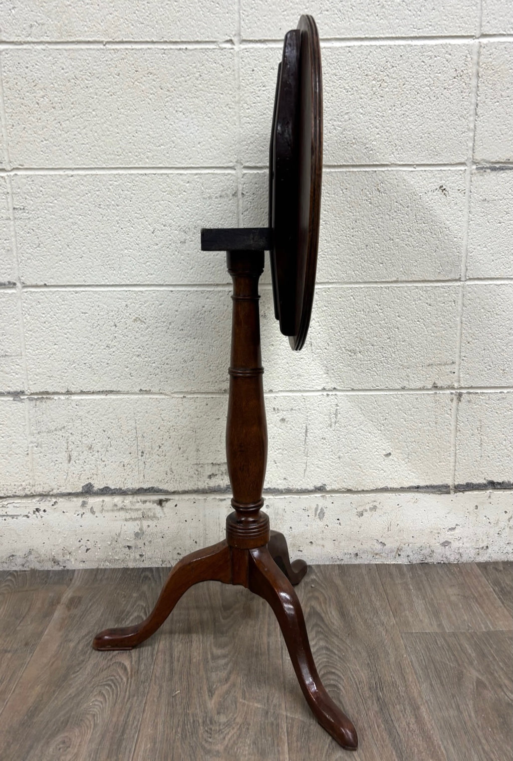 Antique 19th Century Mahogany Tilt Top Tea Occasional Pedestal Tripod Table