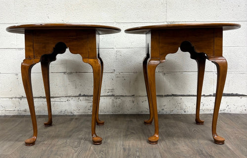 Vintage Traditional Queen Anne Style Round Side Tables Lamp Tables - Pair