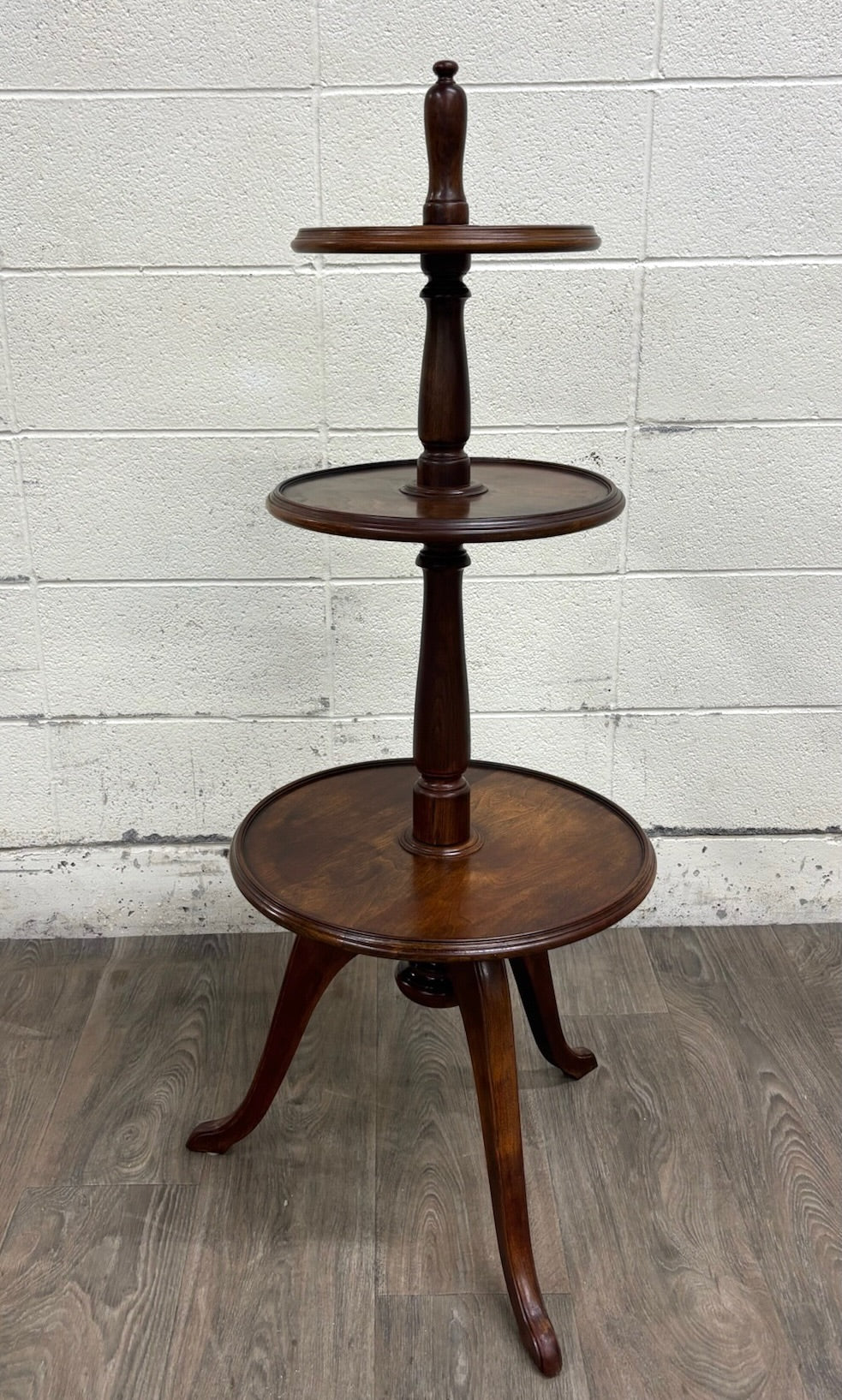 Antique Victorian or George III Walnut Tripod Revolving Display Stand Dumbwaiter