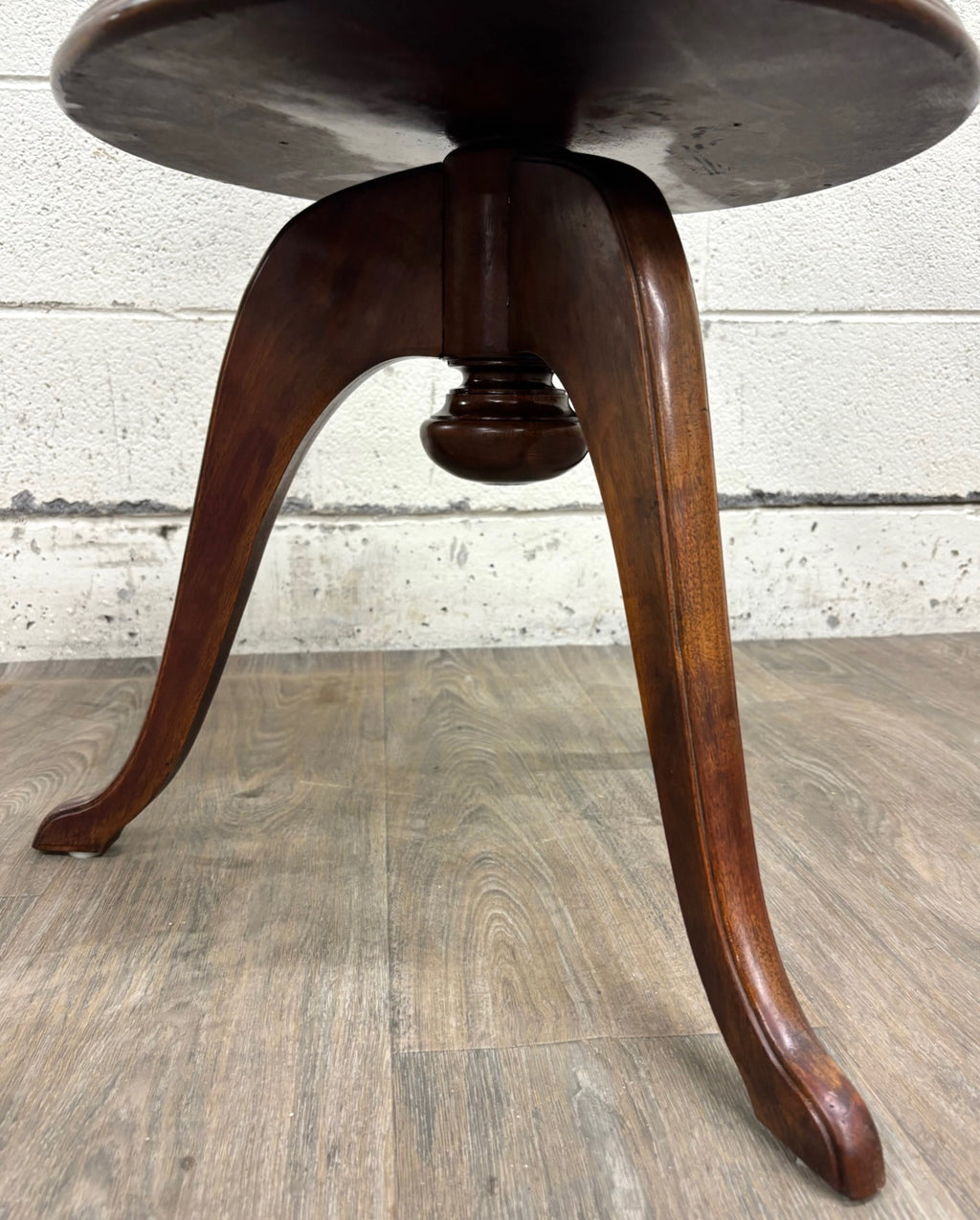 Antique Victorian or George III Walnut Tripod Revolving Display Stand Dumbwaiter