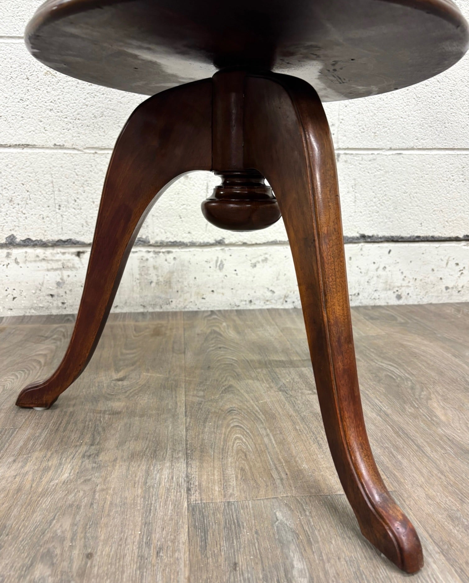 Antique Victorian or George III Walnut Tripod Revolving Display Stand Dumbwaiter