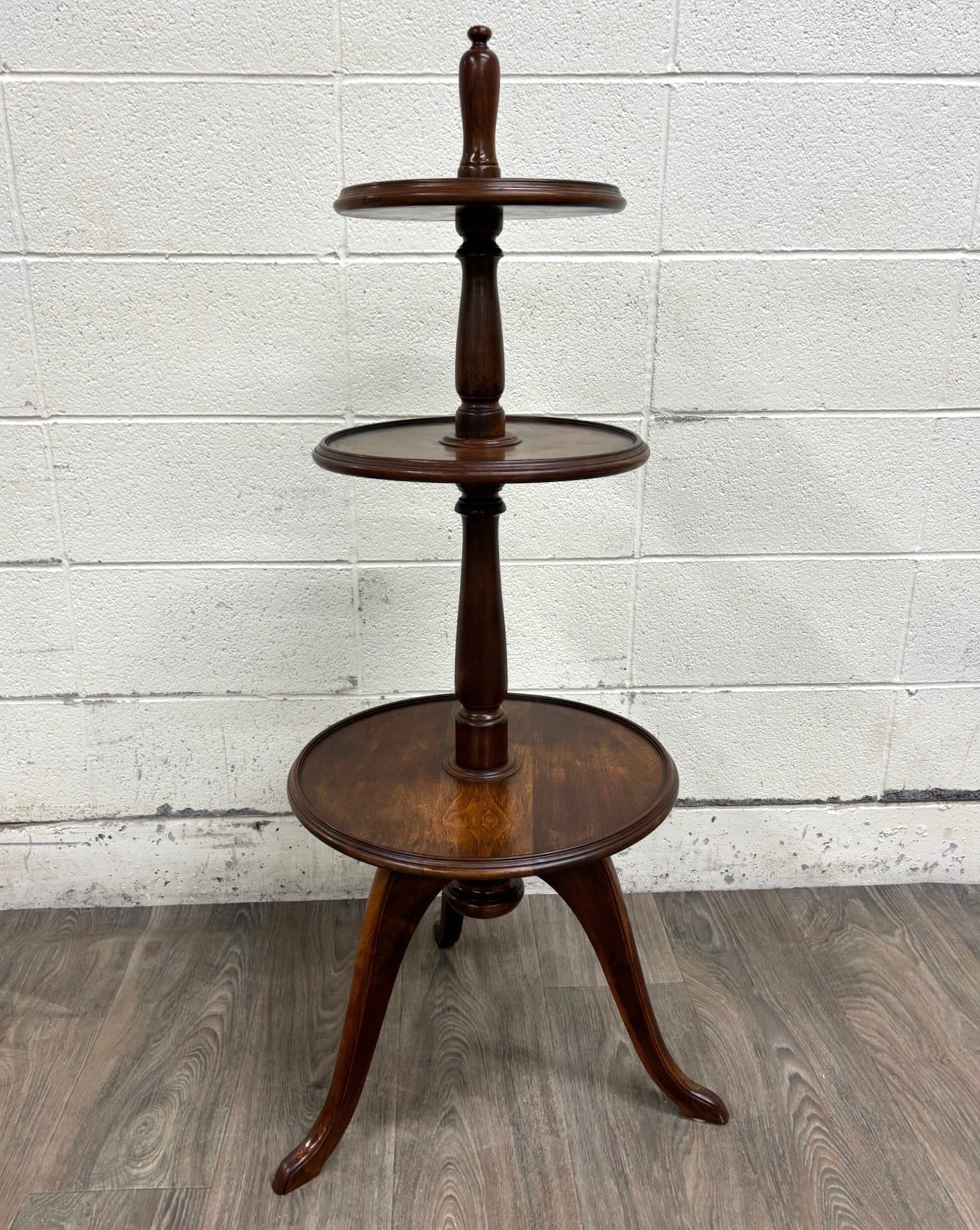 Antique Victorian or George III Walnut Tripod Revolving Display Stand Dumbwaiter