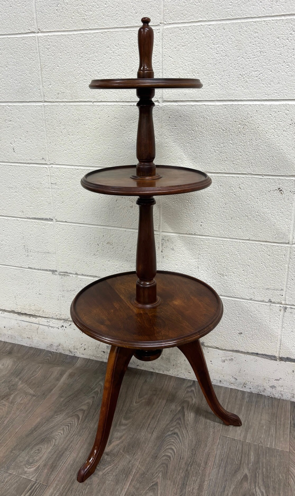 Antique Victorian or George III Walnut Tripod Revolving Display Stand Dumbwaiter