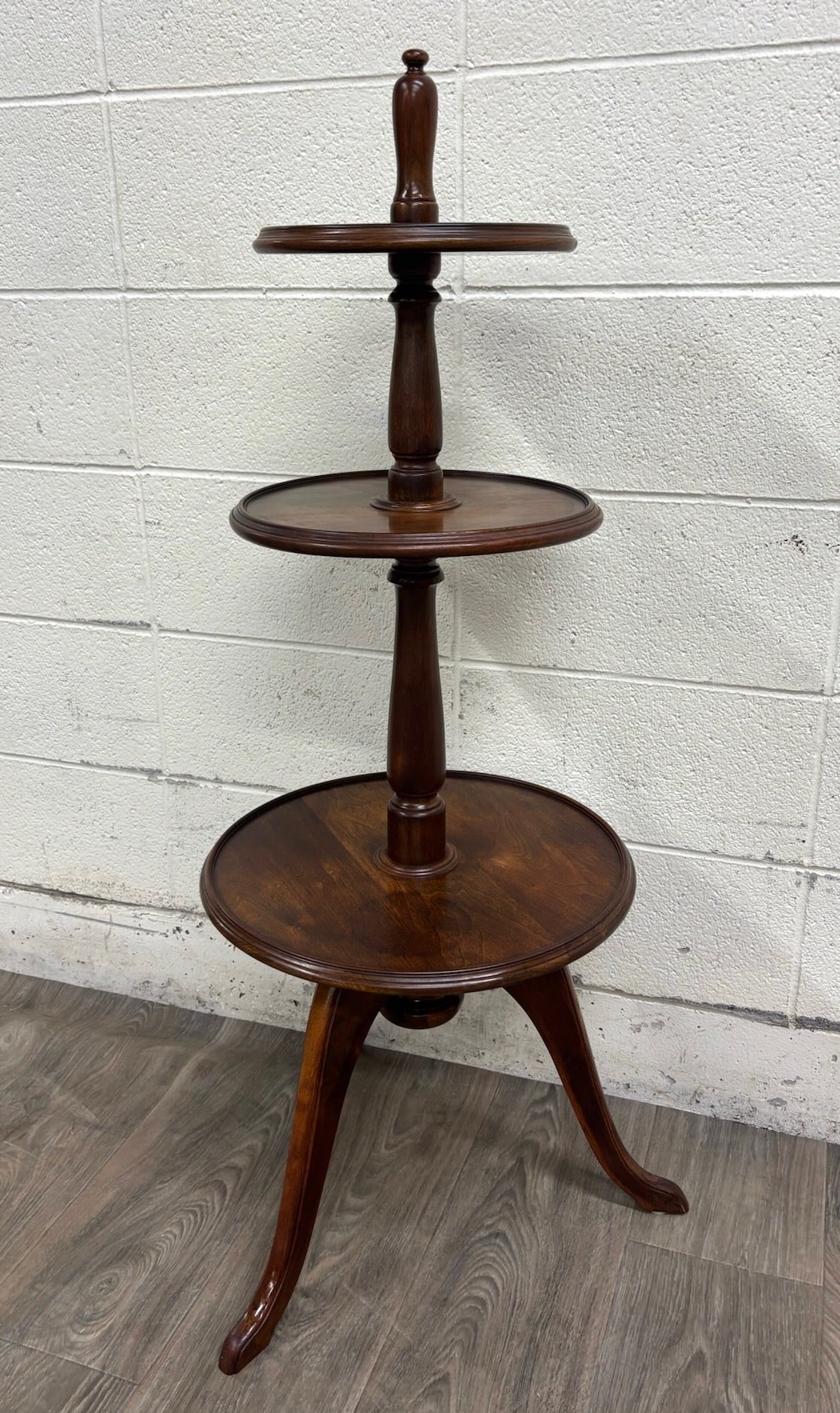 Antique Victorian or George III Walnut Tripod Revolving Display Stand Dumbwaiter