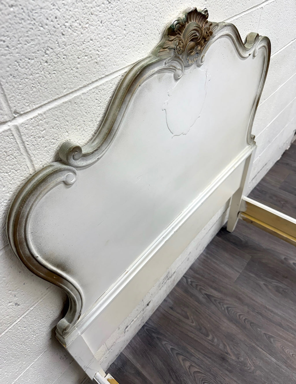 Vintage Twin Size Winnebago Manufacturing Co French Provincial Rococo Style Bed