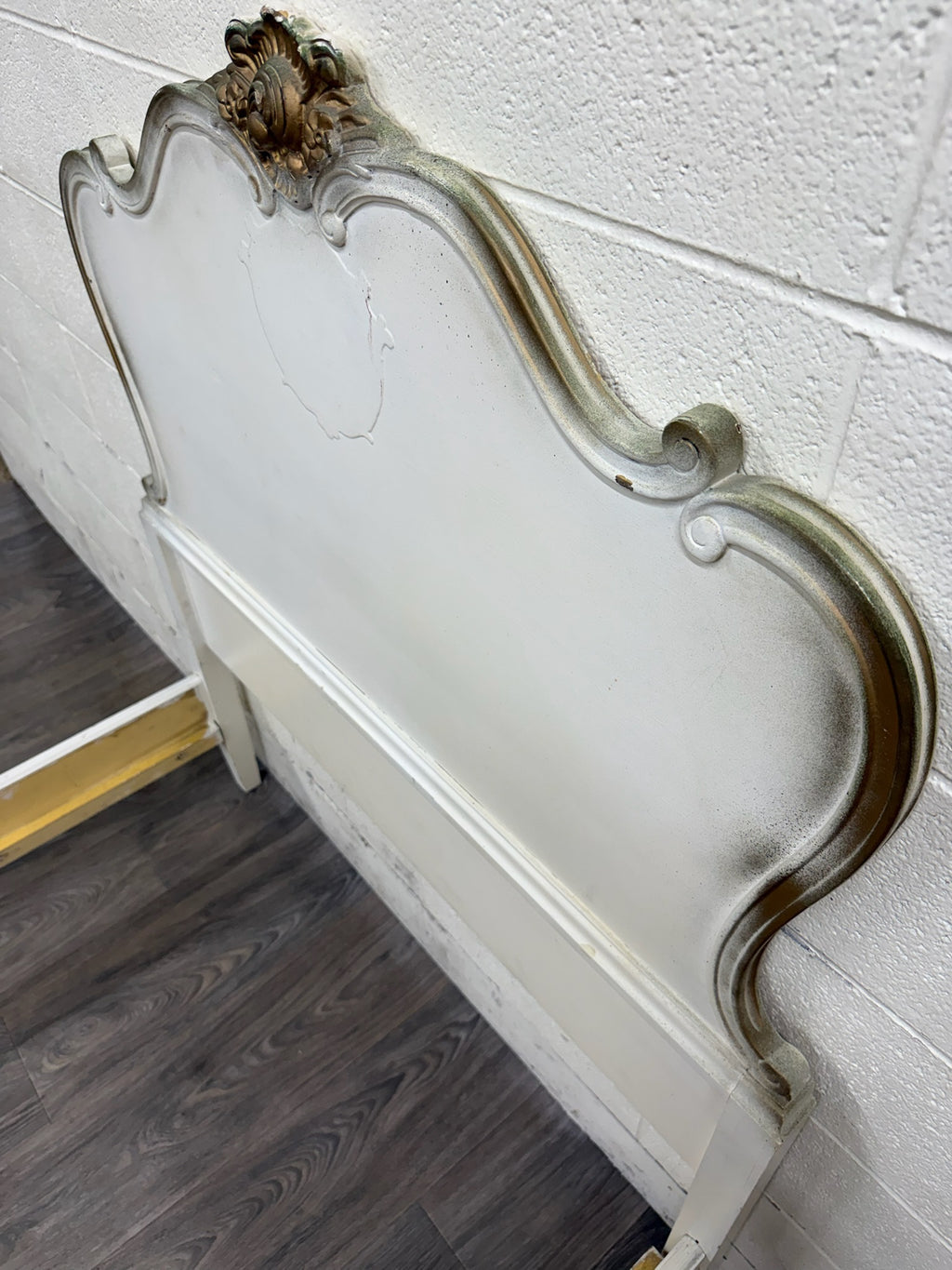 Vintage Twin Size Winnebago Manufacturing Co French Provincial Rococo Style Bed