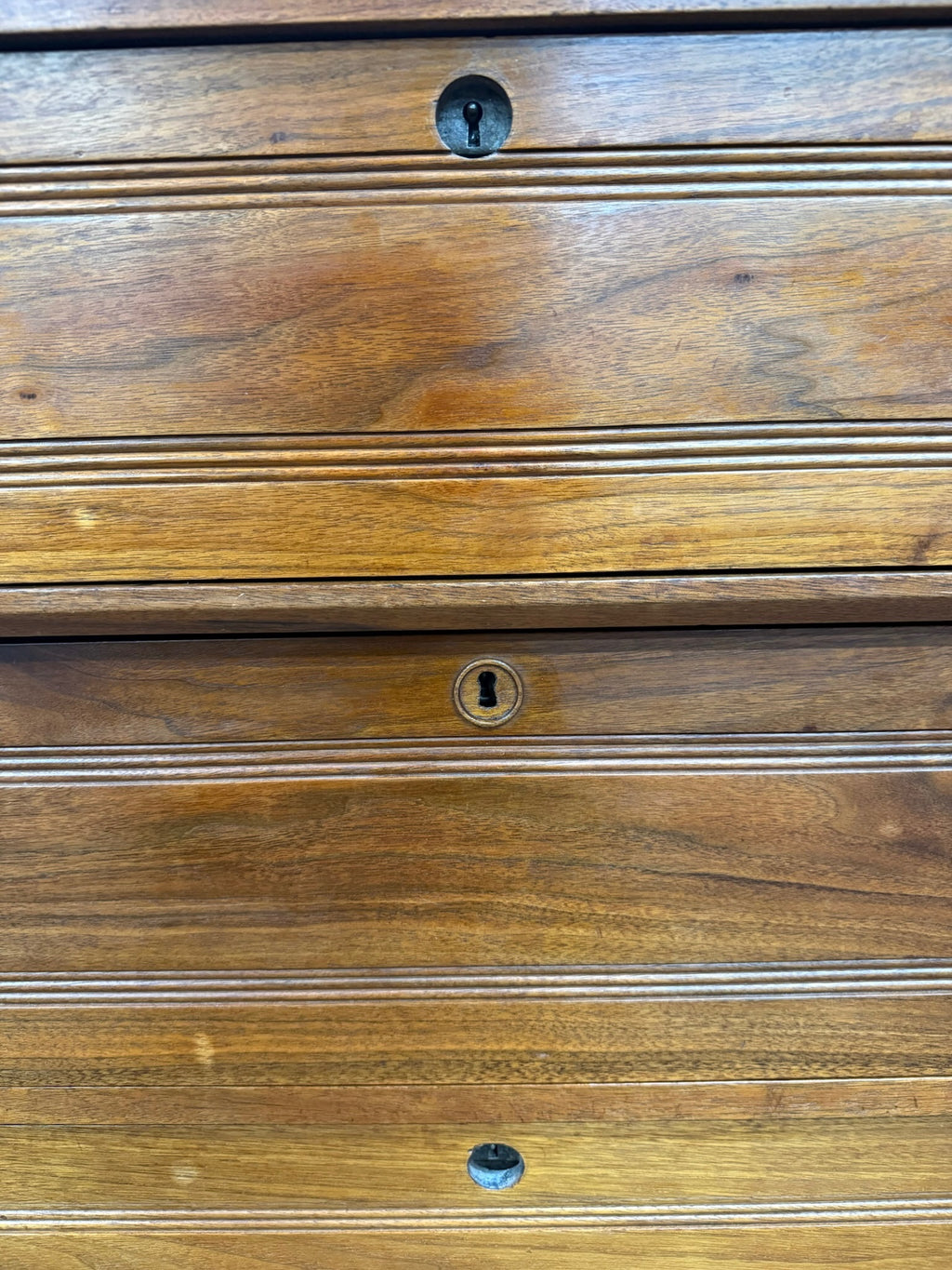 Antique Abernathy Furniture Co. 19th Century Victorian Walnut Chest of Drawers