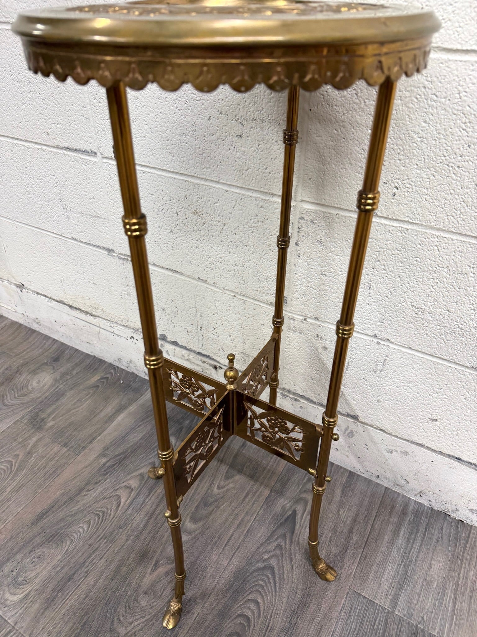 Vintage Hollywood Regency Chinoiserie Style Brass Plant Stand Accent Table