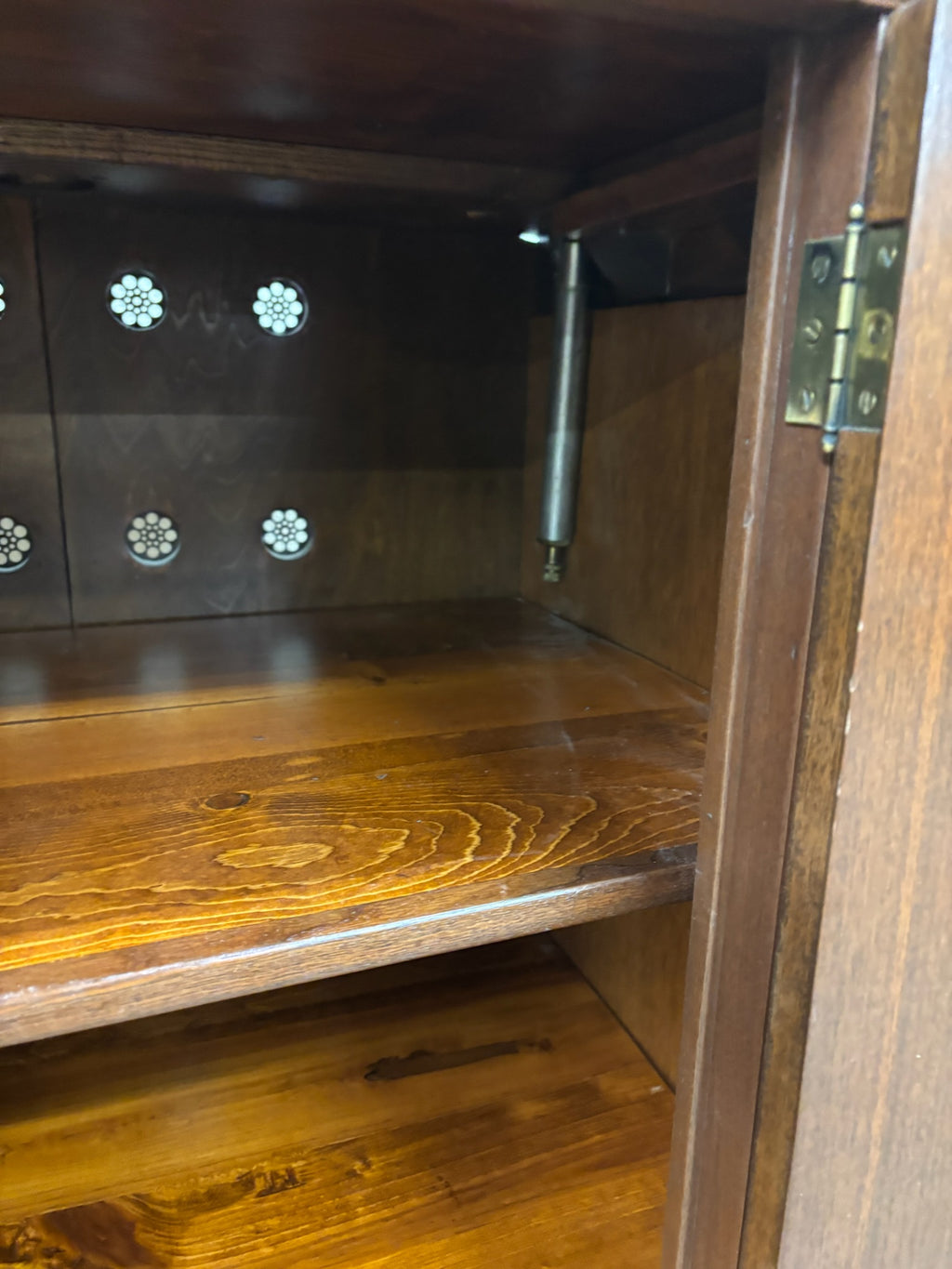 Antique Victor Victrola Orthophonic Floral Carved Walnut Credenza Cabinet