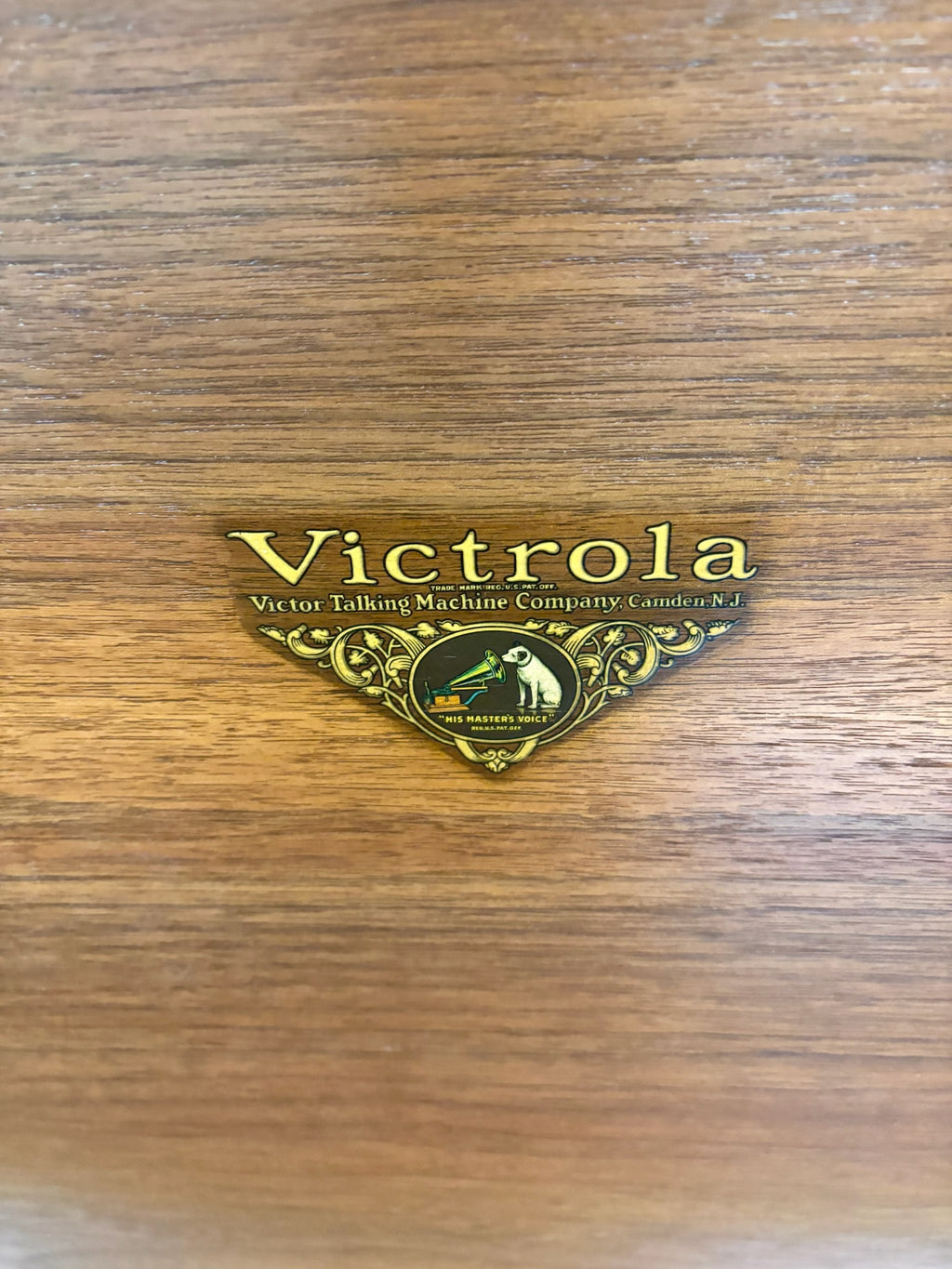 Antique Victor Victrola Orthophonic Floral Carved Walnut Credenza Cabinet