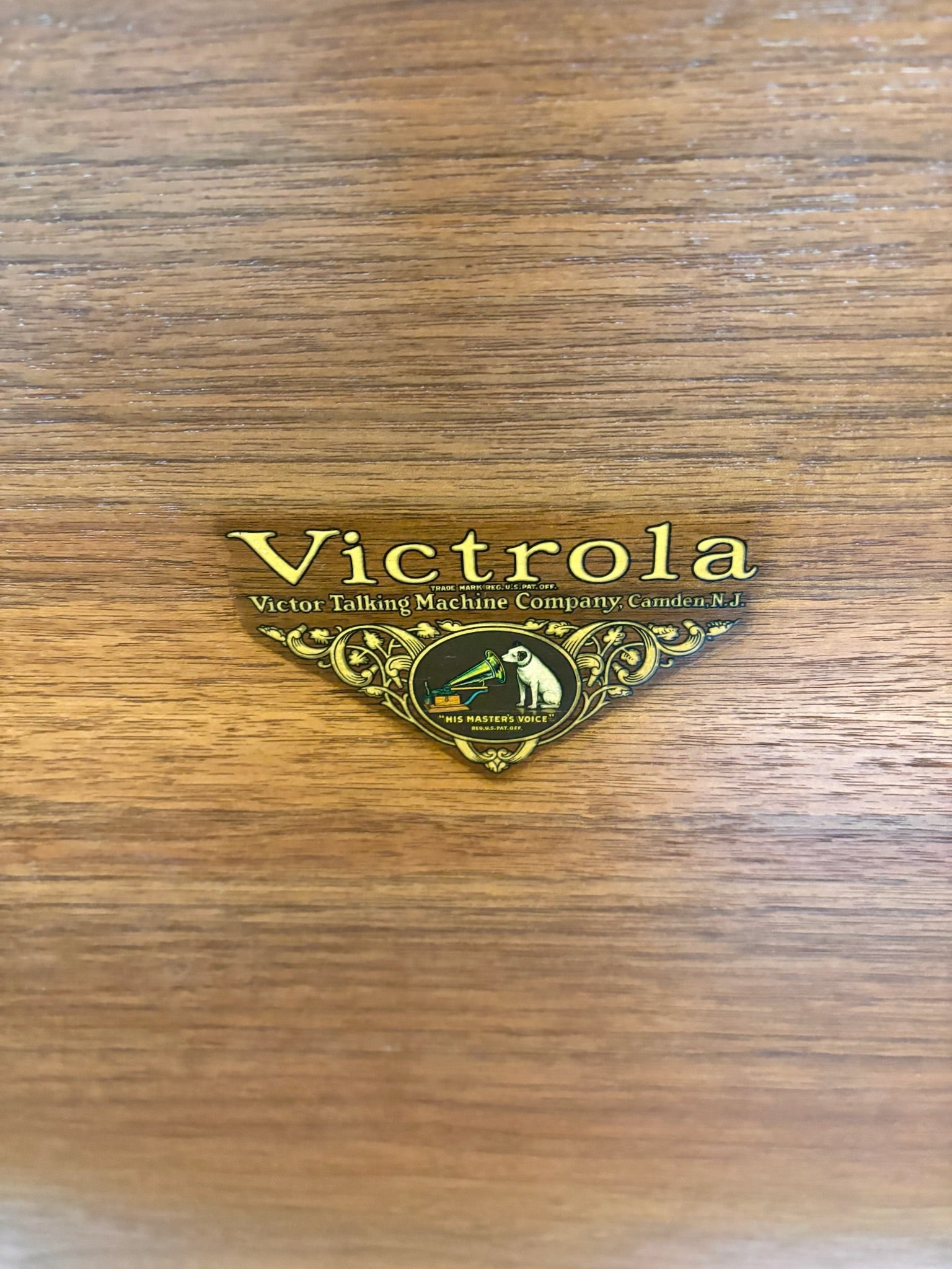 Antique Victor Victrola Orthophonic Floral Carved Walnut Credenza Cabinet