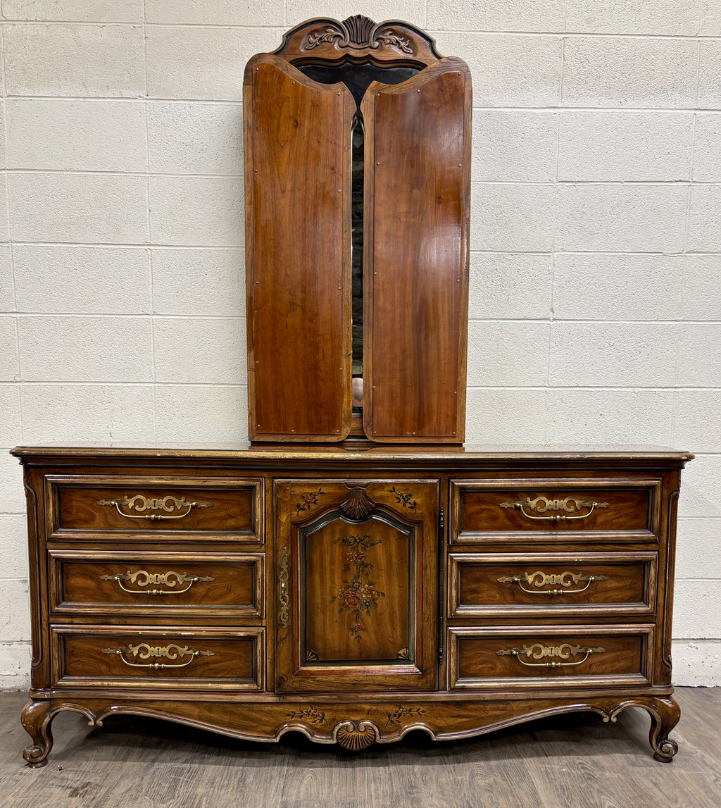 Vintage Drexel Heritage Brittany Collection French Provincial Louis XV Dresser