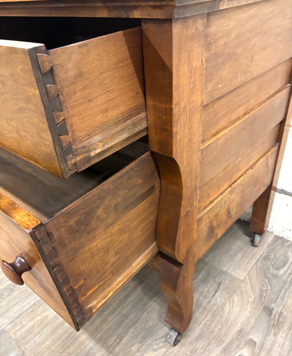 Antique American Victorian Dresser with Tall Removable Swivel Mirror
