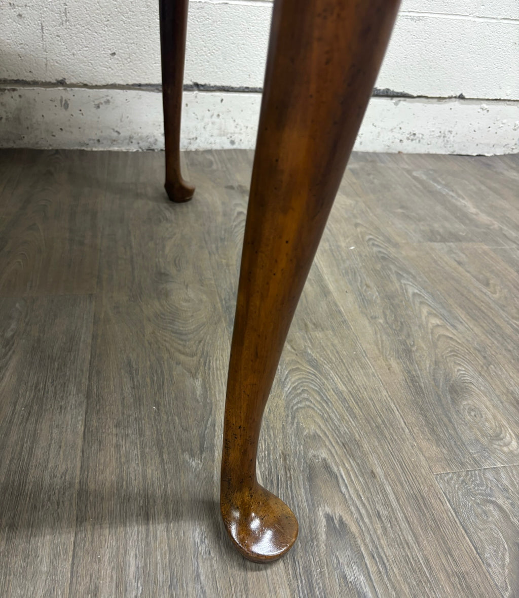 Vintage Queen Anne Style Oval Walnut Dining Table