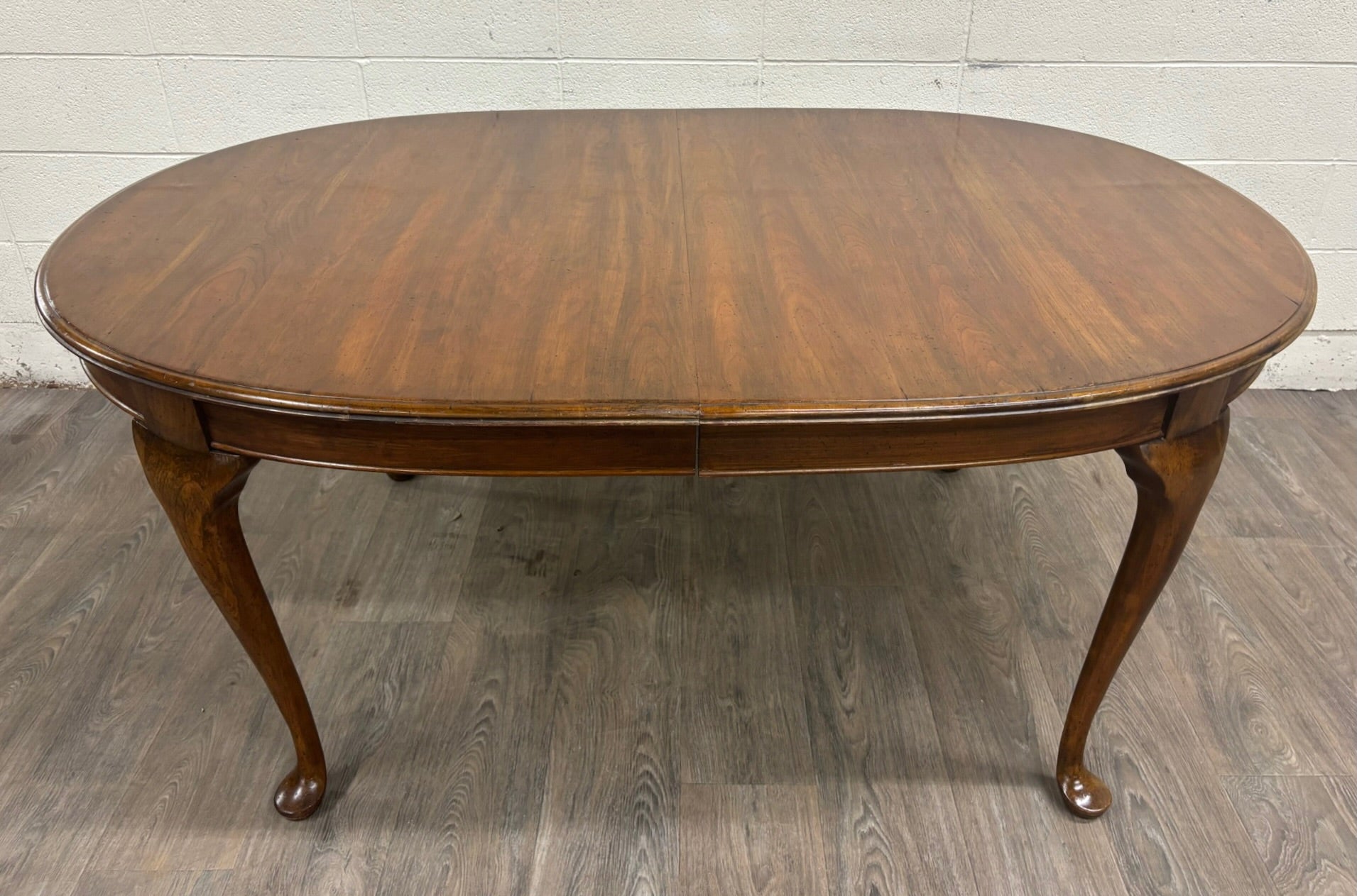 Vintage Queen Anne Style Oval Walnut Dining Table