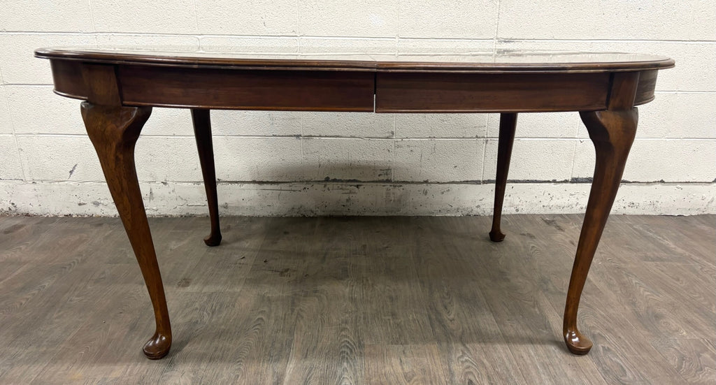 Vintage Queen Anne Style Oval Walnut Dining Table