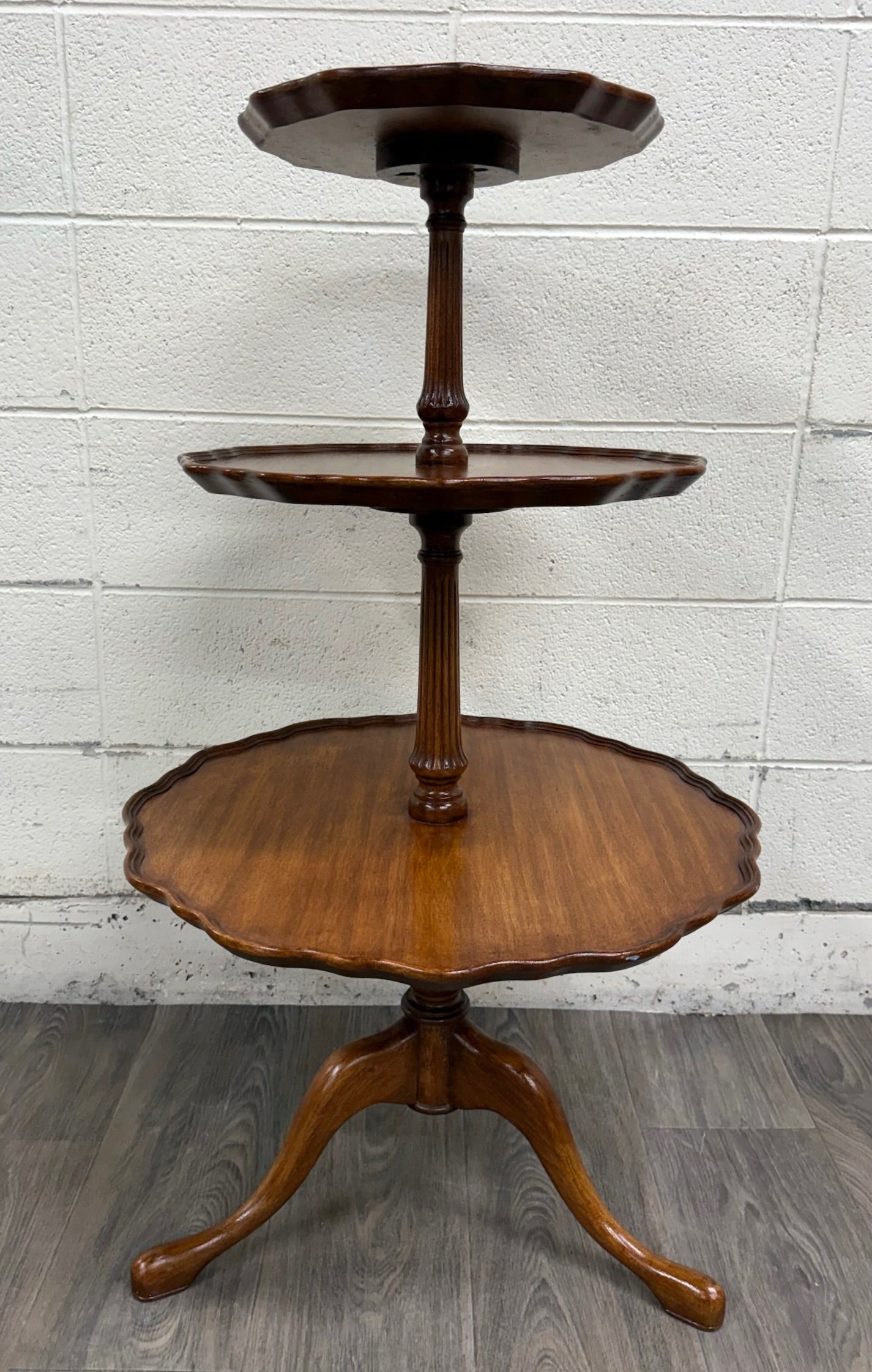 Antique Georgian Revival Queen Anne Style Mahogany Dumbwaiter Serving Tray Table