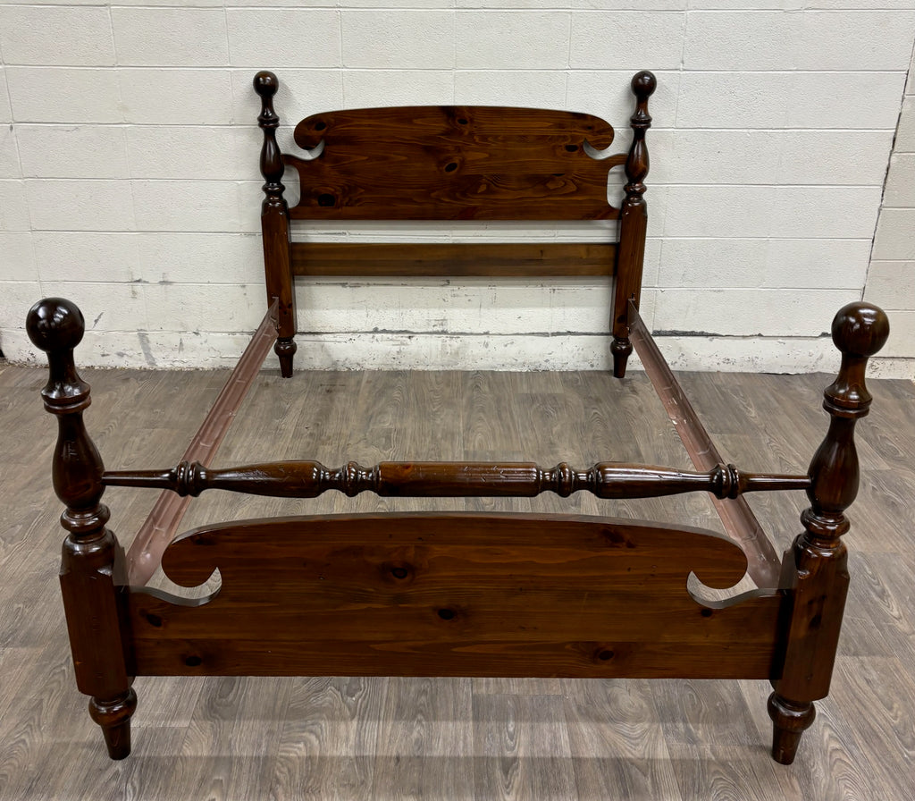 Vintage Full Size Solid Pine Cannonball Poster Bed