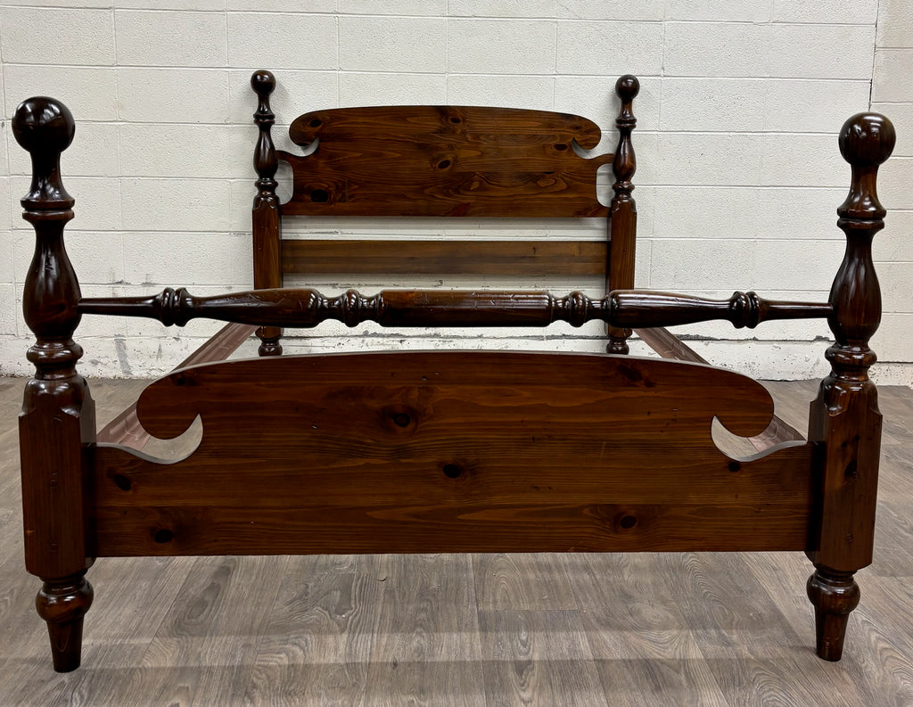 Vintage Full Size Solid Pine Cannonball Poster Bed