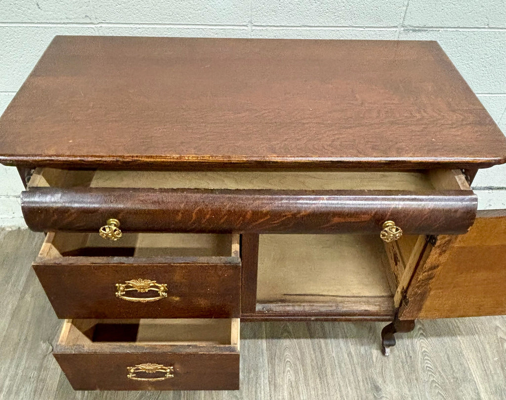 Antique Victorian or Edwardian Quarter Sawn Tiger Oak Sideboard Buffet Console