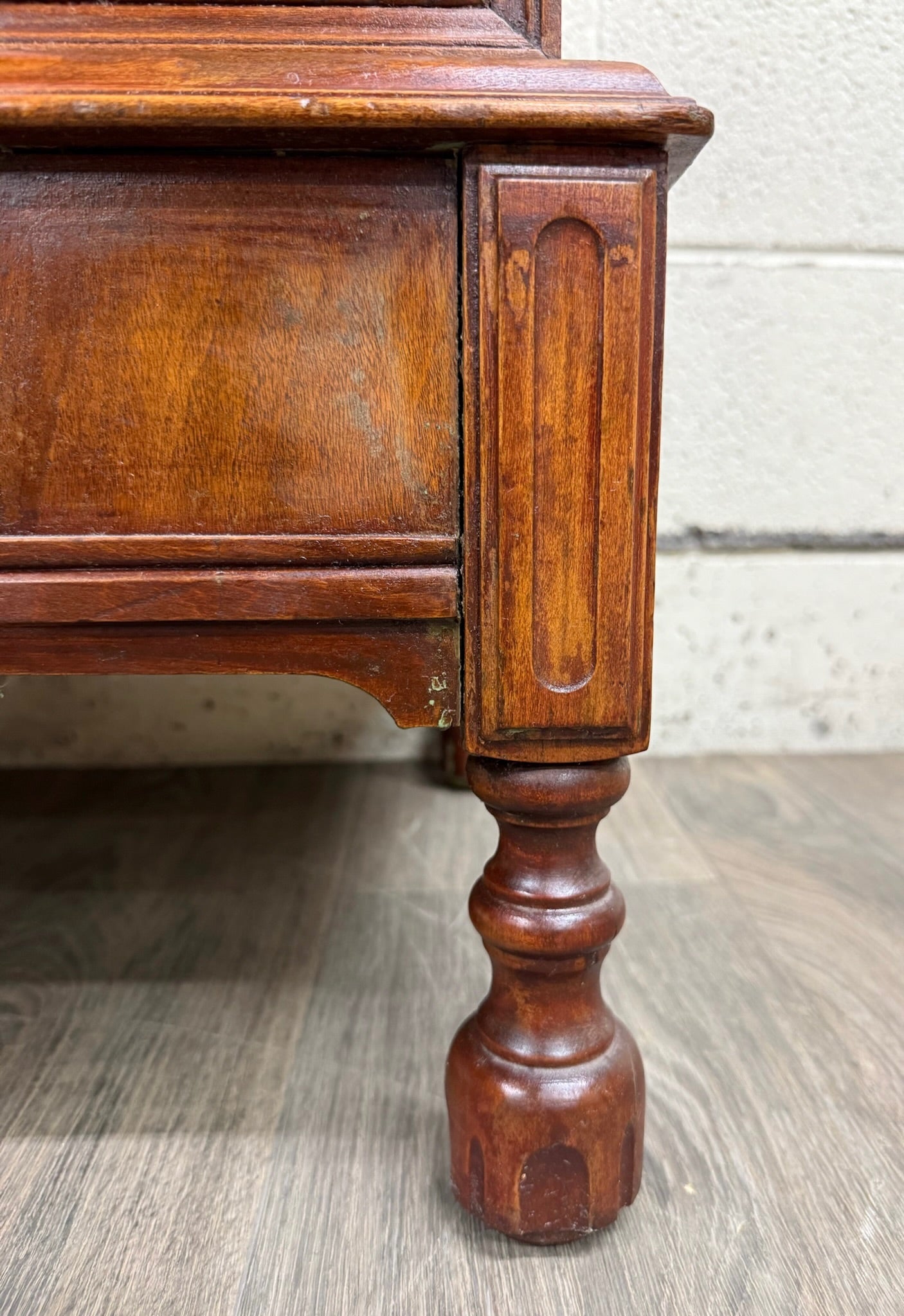 Vintage Georgian Revival Mahogany Cabinet