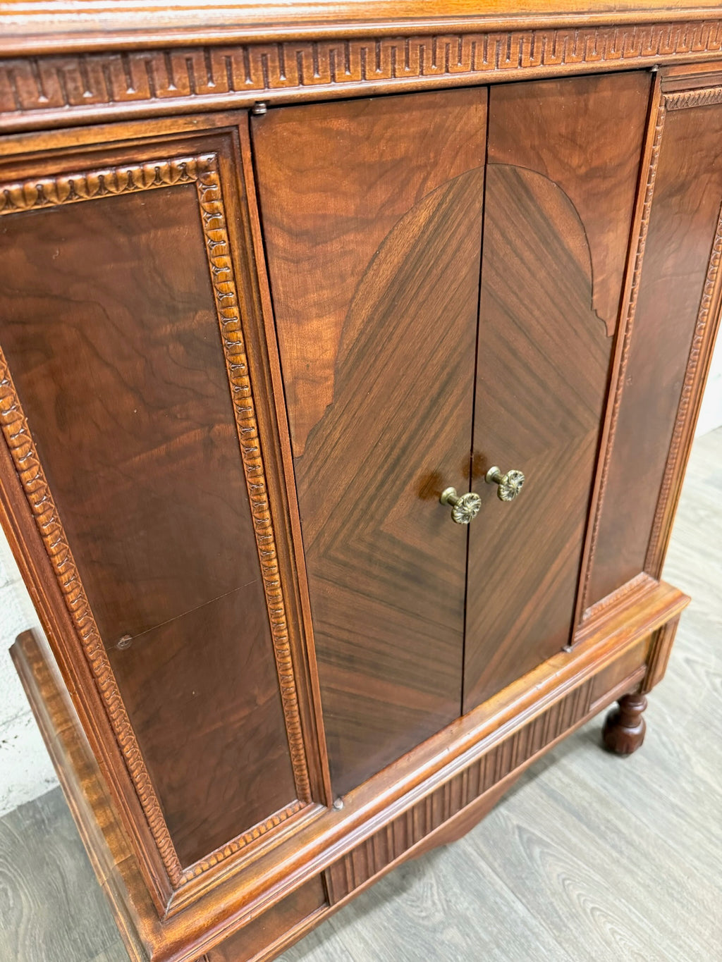 Vintage Georgian Revival Mahogany Cabinet