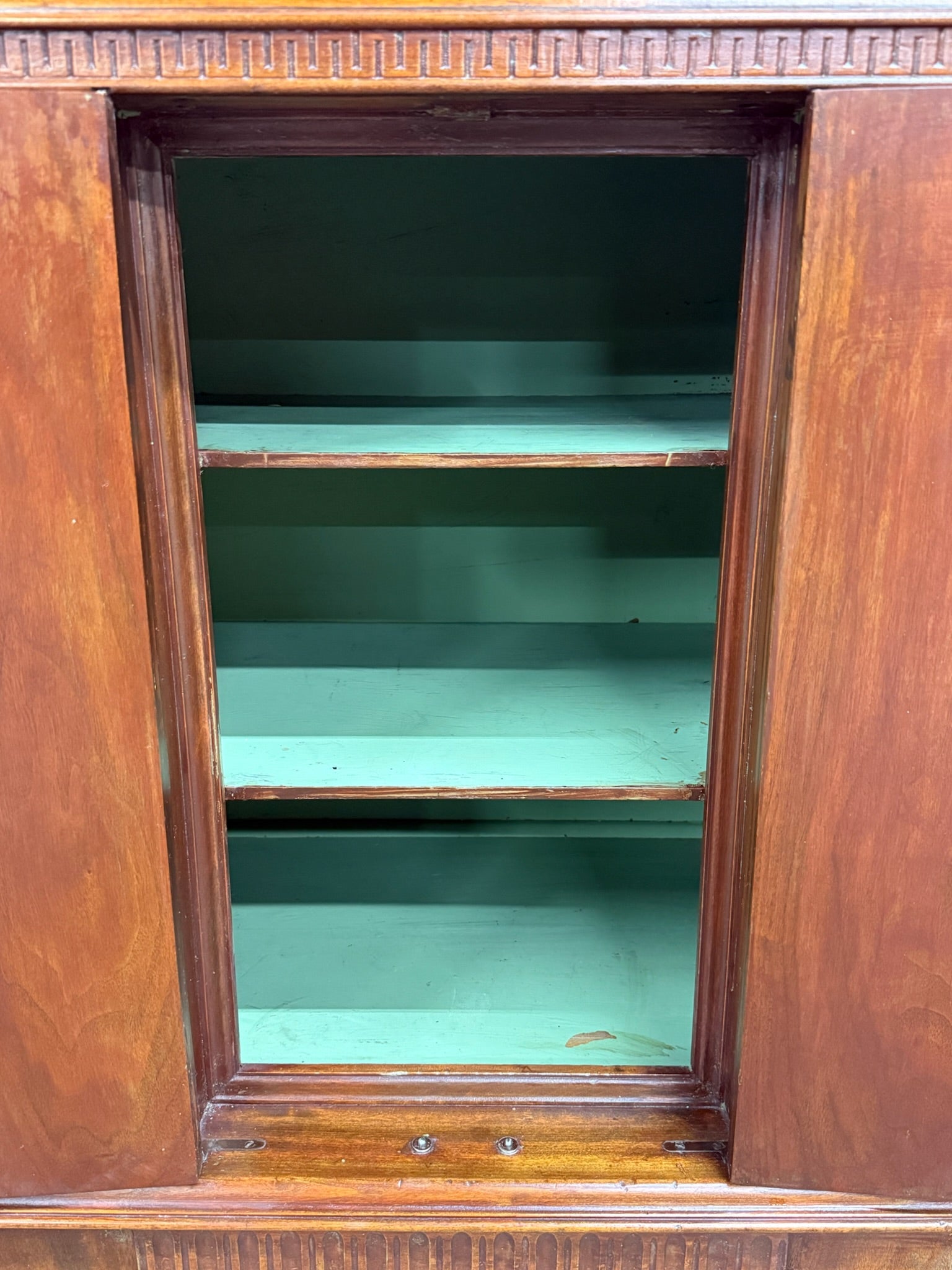 Vintage Georgian Revival Mahogany Cabinet