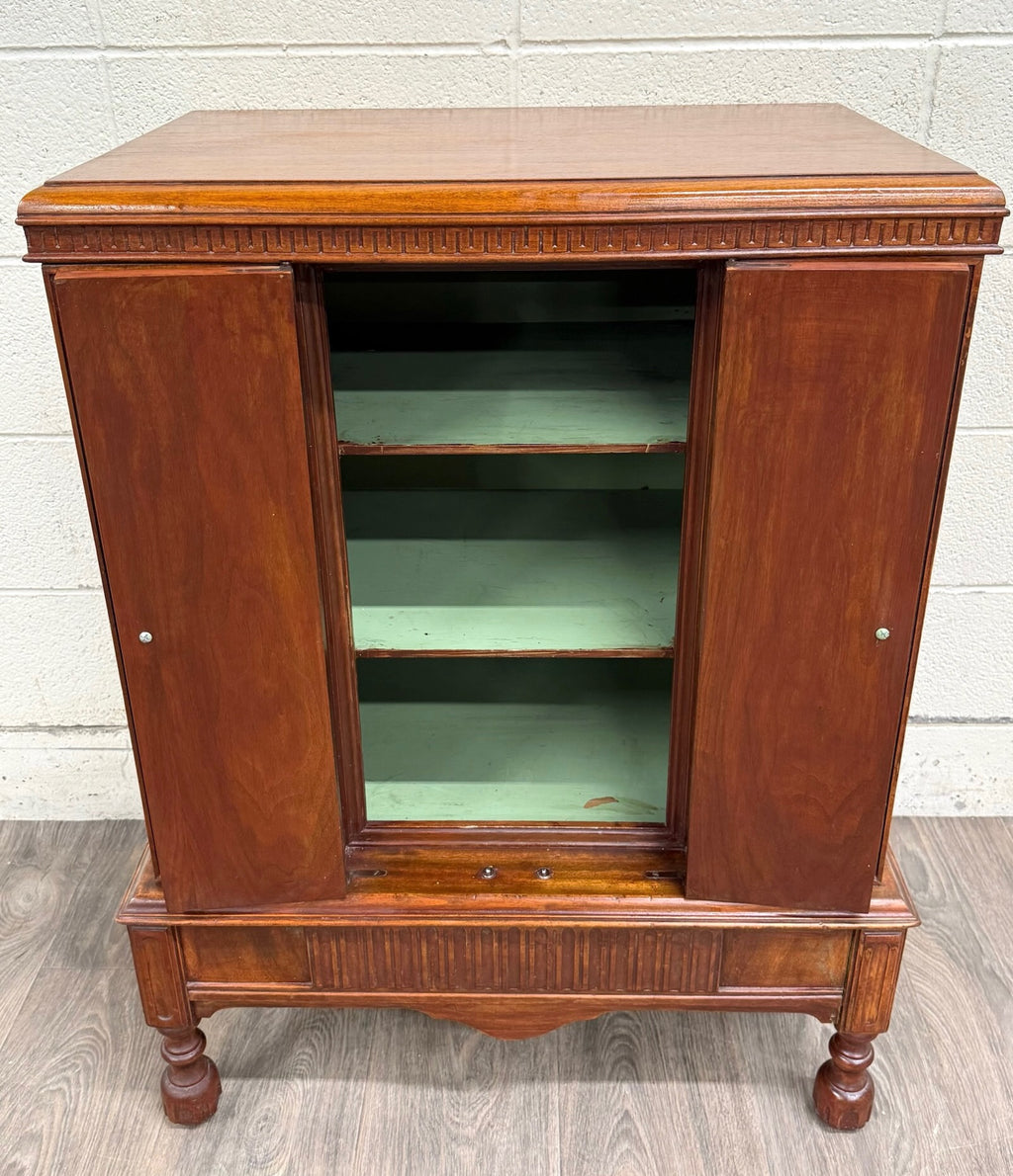 Vintage Georgian Revival Mahogany Cabinet