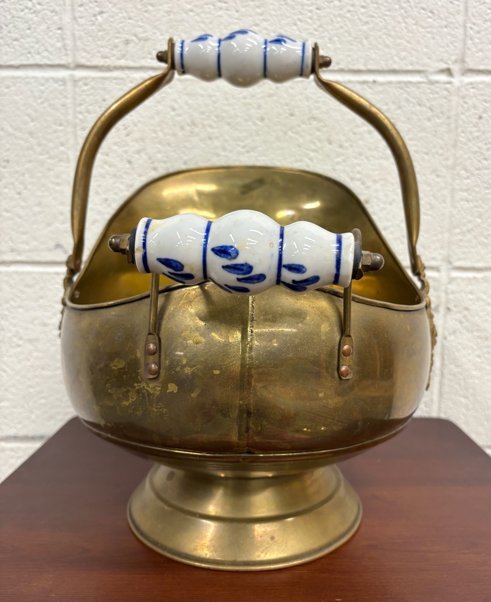 Vintage Brass Coal Scuttle with Lion Head Accents