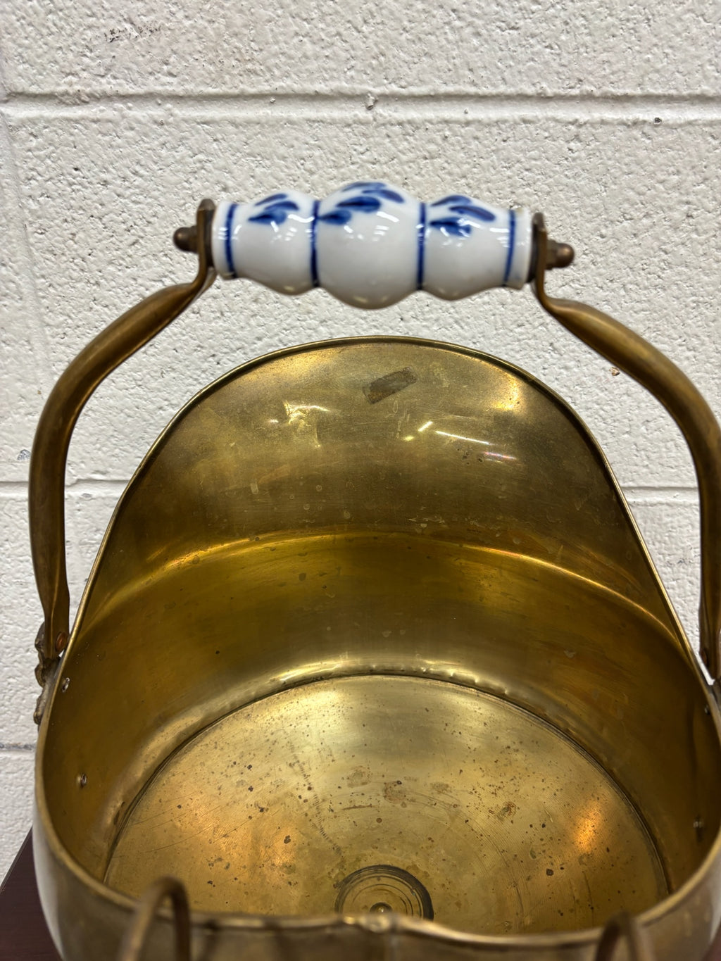 Vintage Brass Coal Scuttle with Lion Head Accents