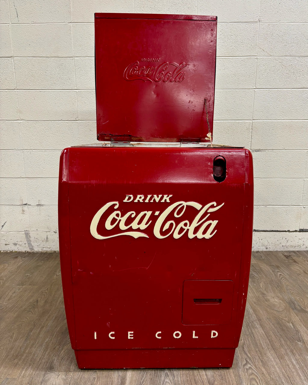 Vintage c. 1940s Westinghouse Coca-Cola Bottle Cooler