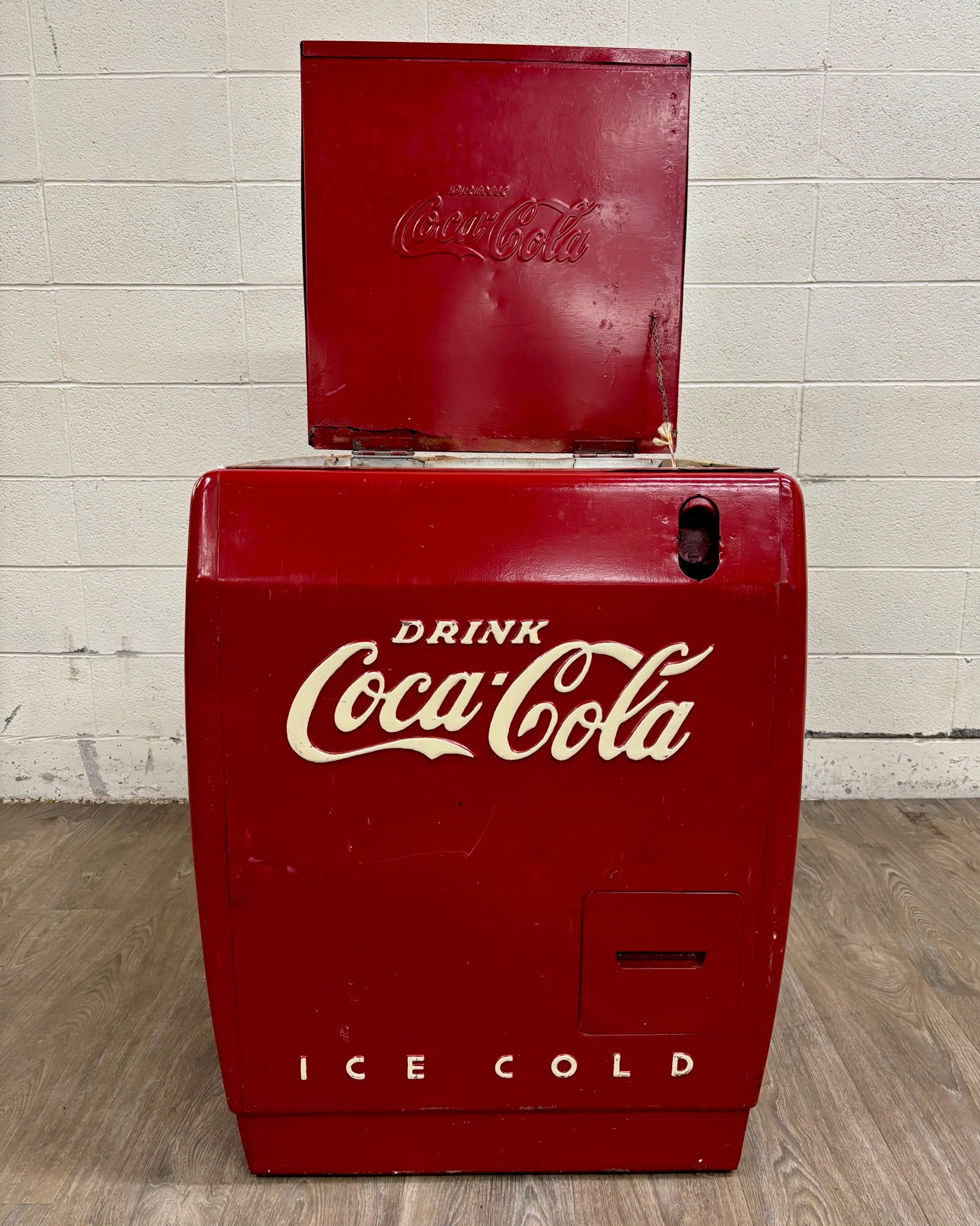 Vintage c. 1940s Westinghouse Coca-Cola Bottle Cooler