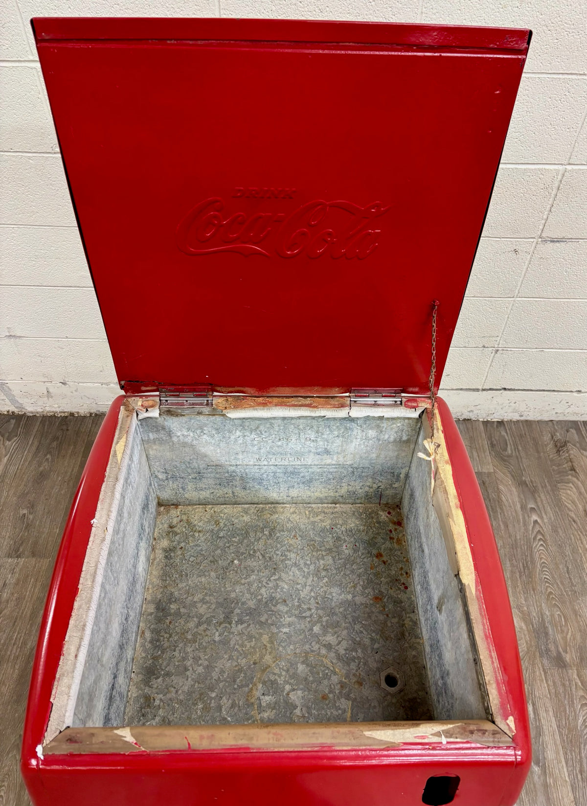 Vintage c. 1940s Westinghouse Coca-Cola Bottle Cooler