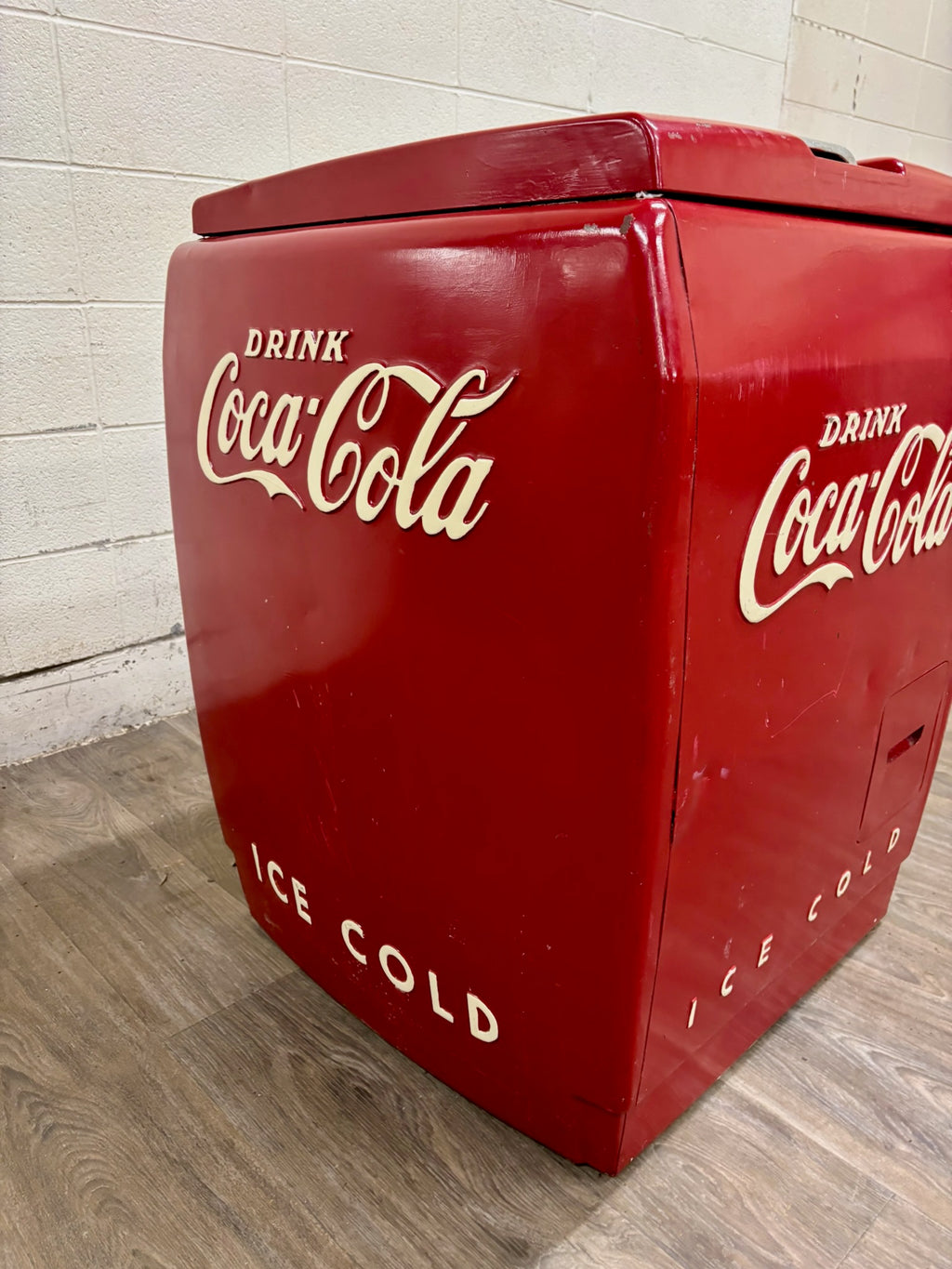 Vintage c. 1940s Westinghouse Coca-Cola Bottle Cooler