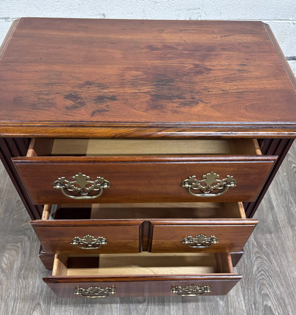 Vintage Broyhill Premier Four Drawer Bachelor’s Chest Nightstand