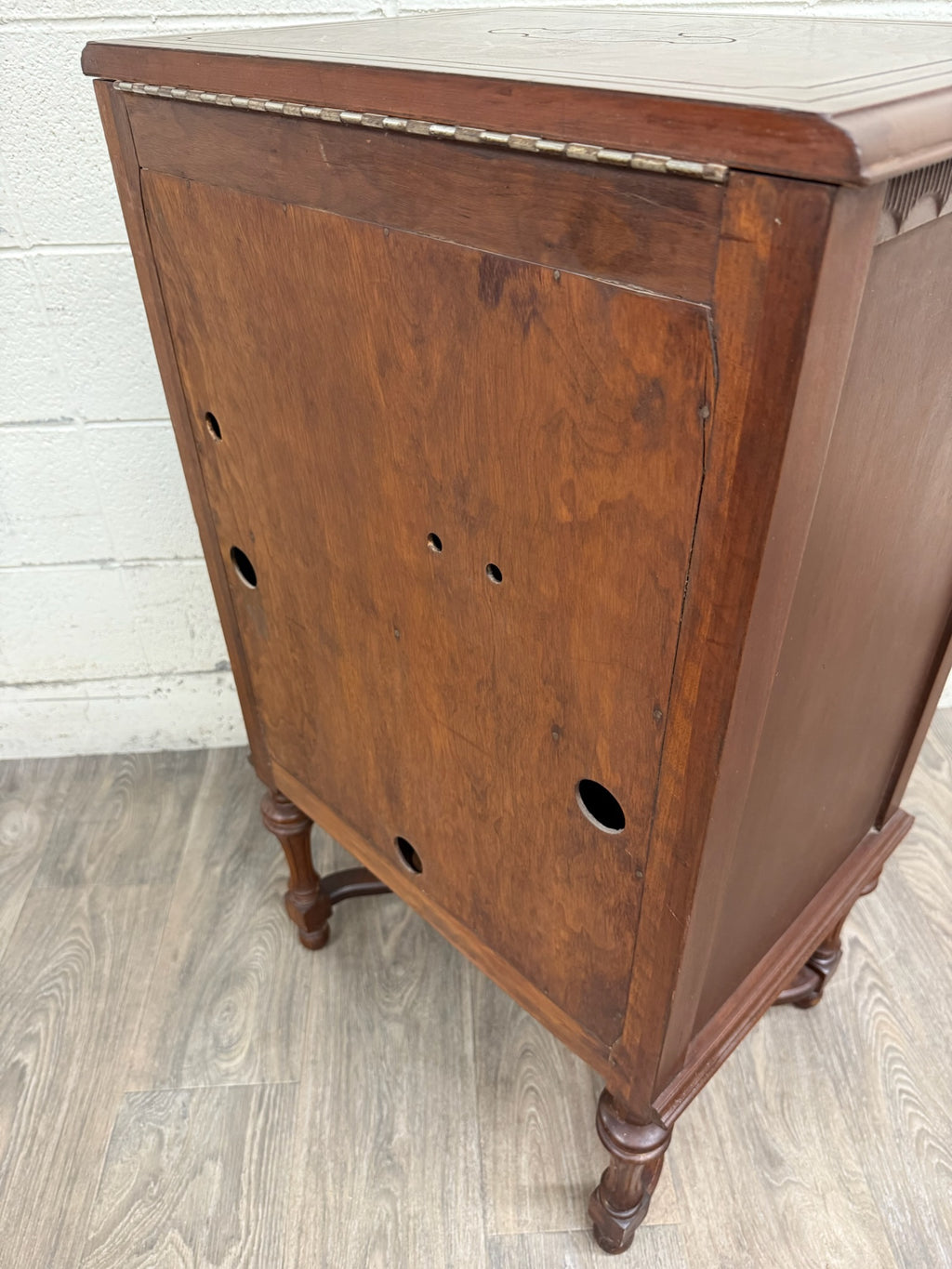 Antique Federal Colonial English Mahogany Lift Top Radio Cabinet Console Stand