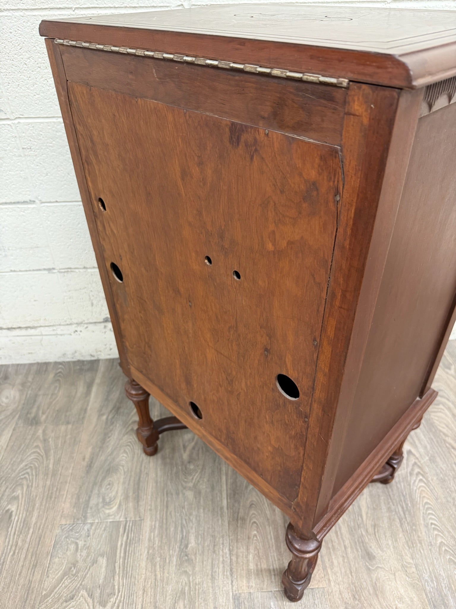 Antique Federal Colonial English Mahogany Lift Top Radio Cabinet Console Stand