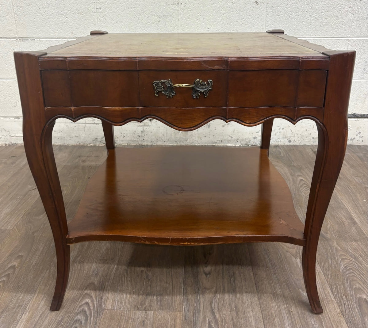 Vintage Townsend Mfg. Co. Tooled Leather Top Mahogany End Table