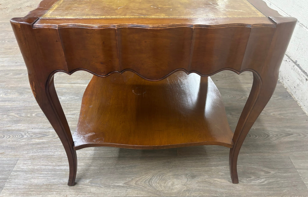 Vintage Townsend Mfg. Co. Tooled Leather Top Mahogany End Table