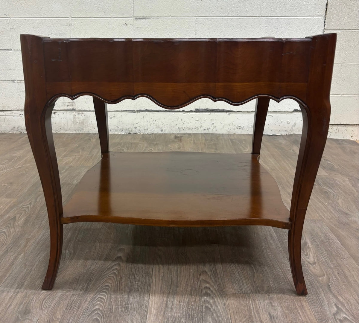Vintage Townsend Mfg. Co. Tooled Leather Top Mahogany End Table