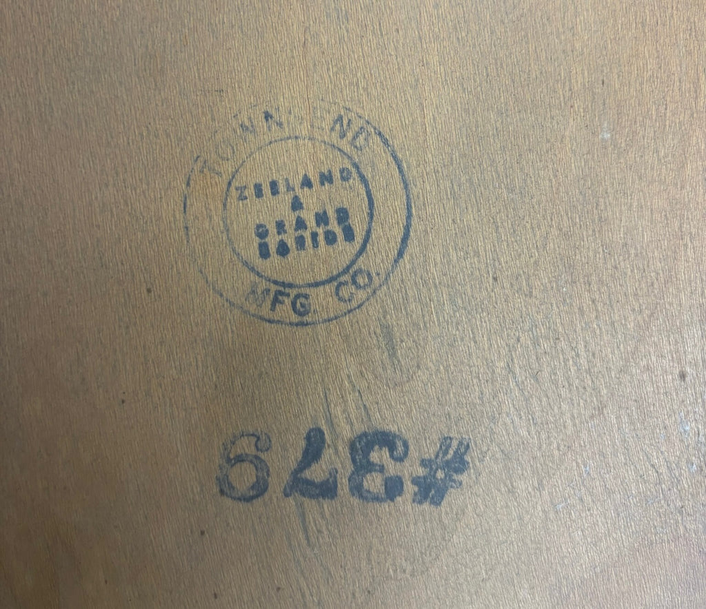 Vintage Townsend Mfg. Co. Tooled Leather Top Mahogany End Table