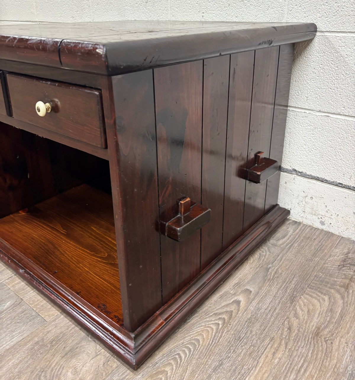 Vintage Ethan Allen Early American Style Solid Pine Dry Sink Bedside Cabinet