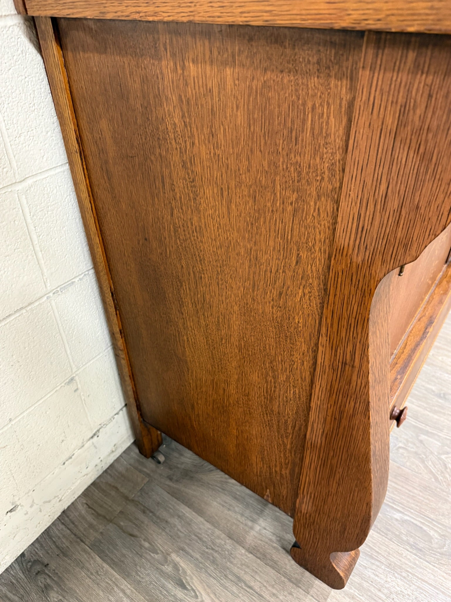 Antique Empire Quarter Sawn White Tiger Oak Sideboard Server Buffet