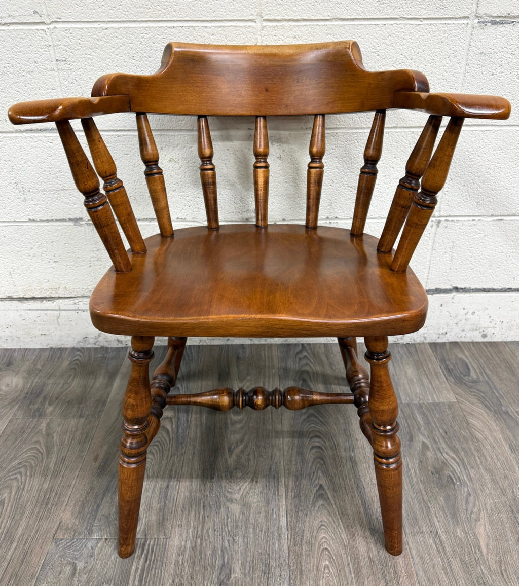VTG Sprague & Carleton Colonial Revival Solid Maple Barrel Back Captain Chairs