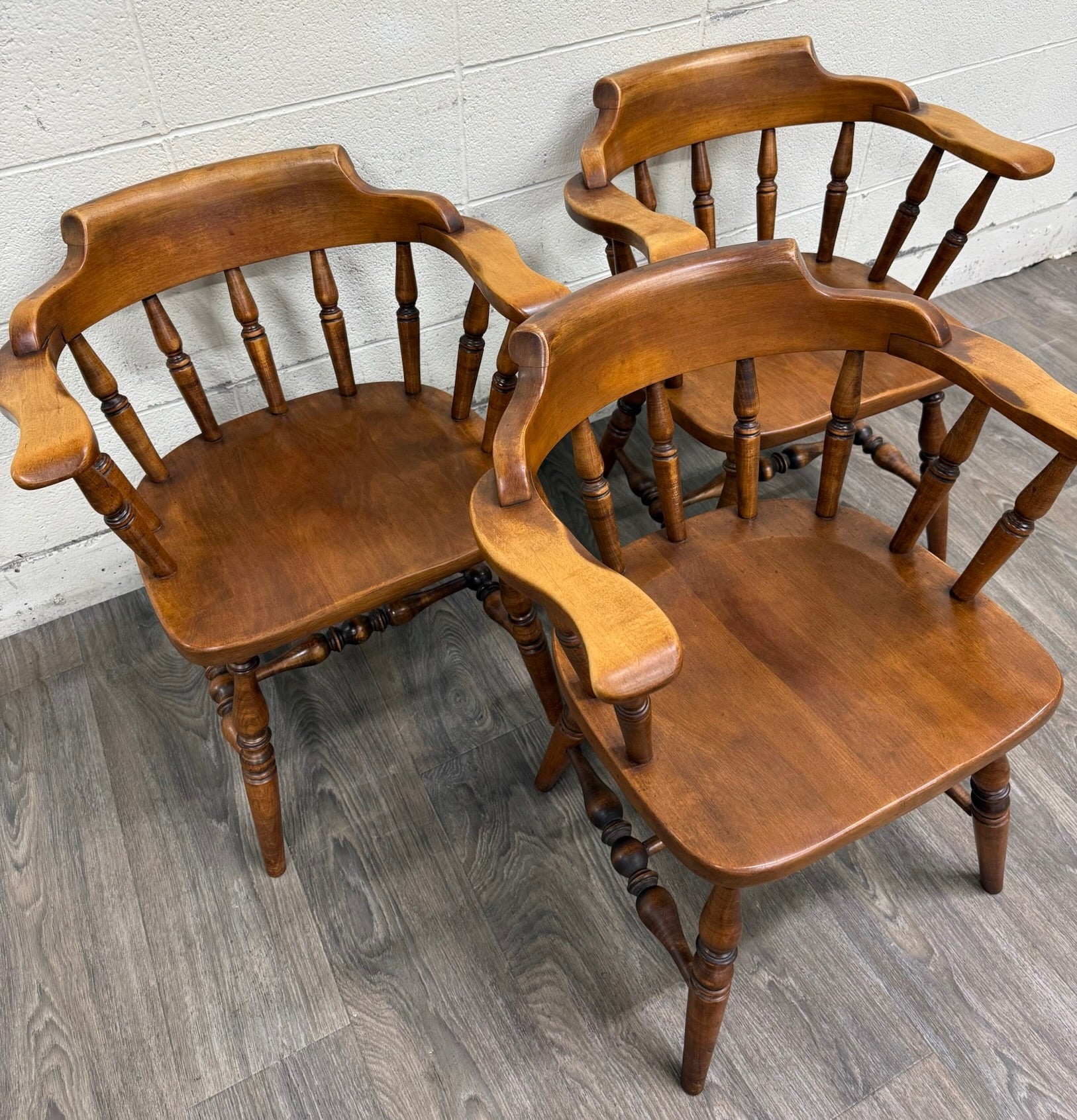 VTG Sprague & Carleton Colonial Revival Solid Maple Barrel Back Captain Chairs