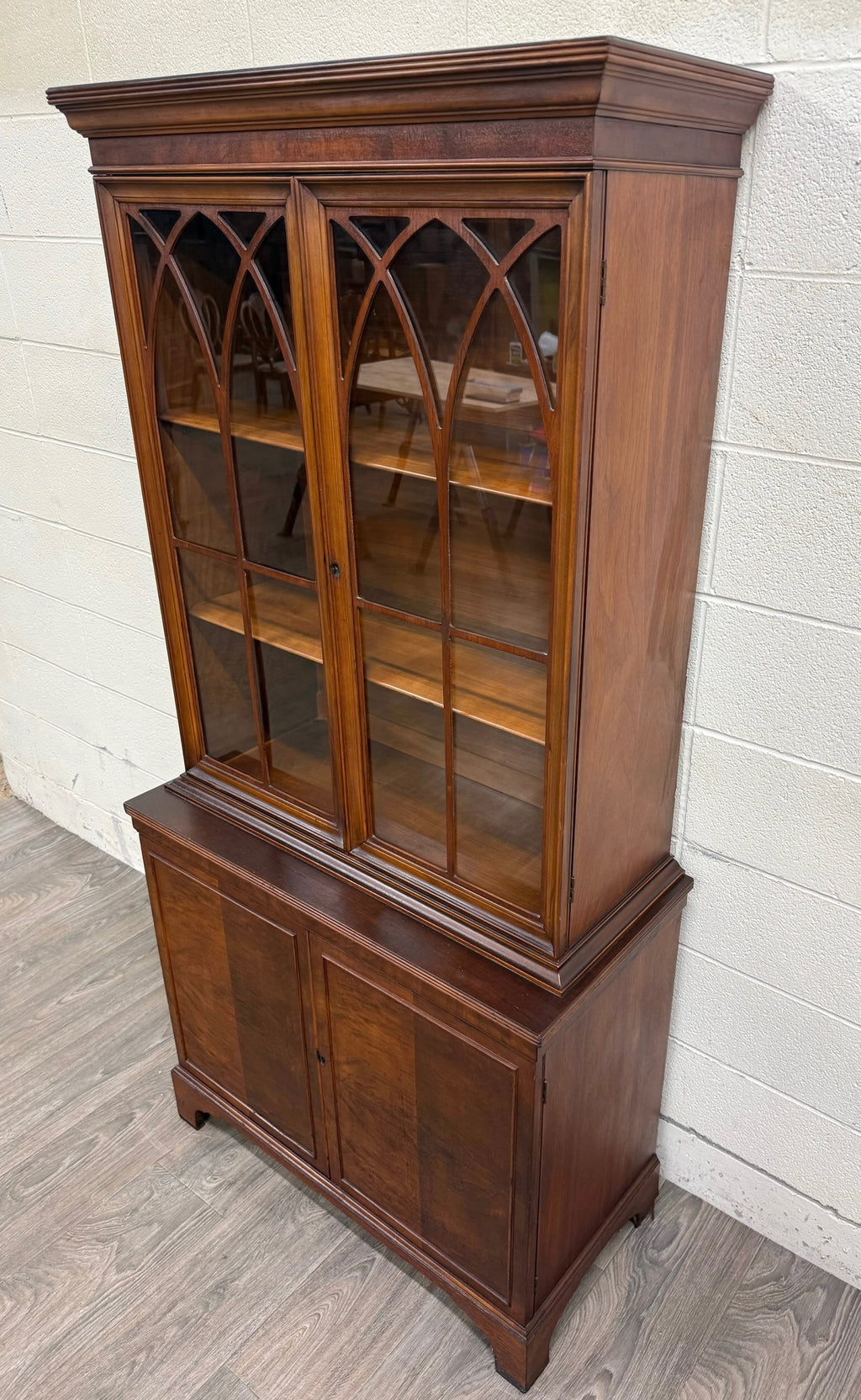 Vintage Georgian Style Mahogany Bookcase Cabinet China Cabinet